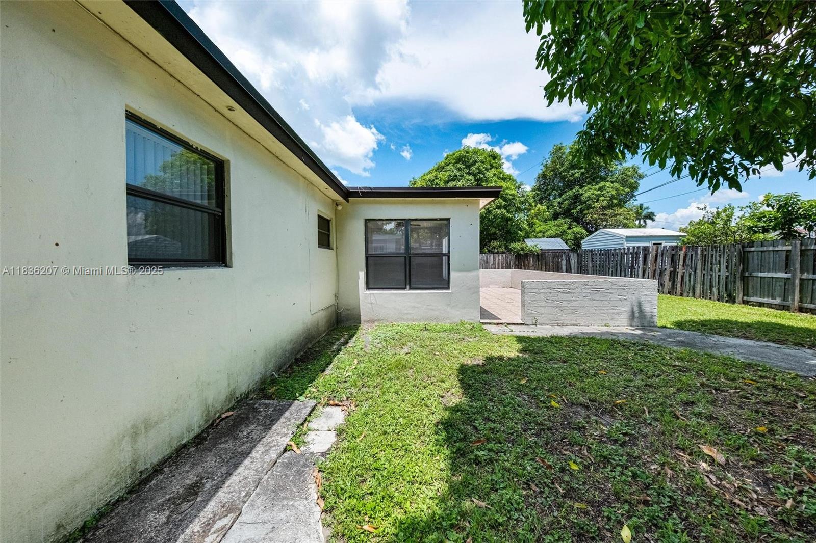 7521 Indigo St, Miramar, Florida image 41
