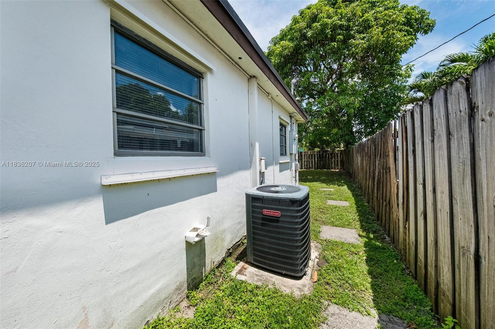 7521 Indigo St, Miramar, Florida image 5