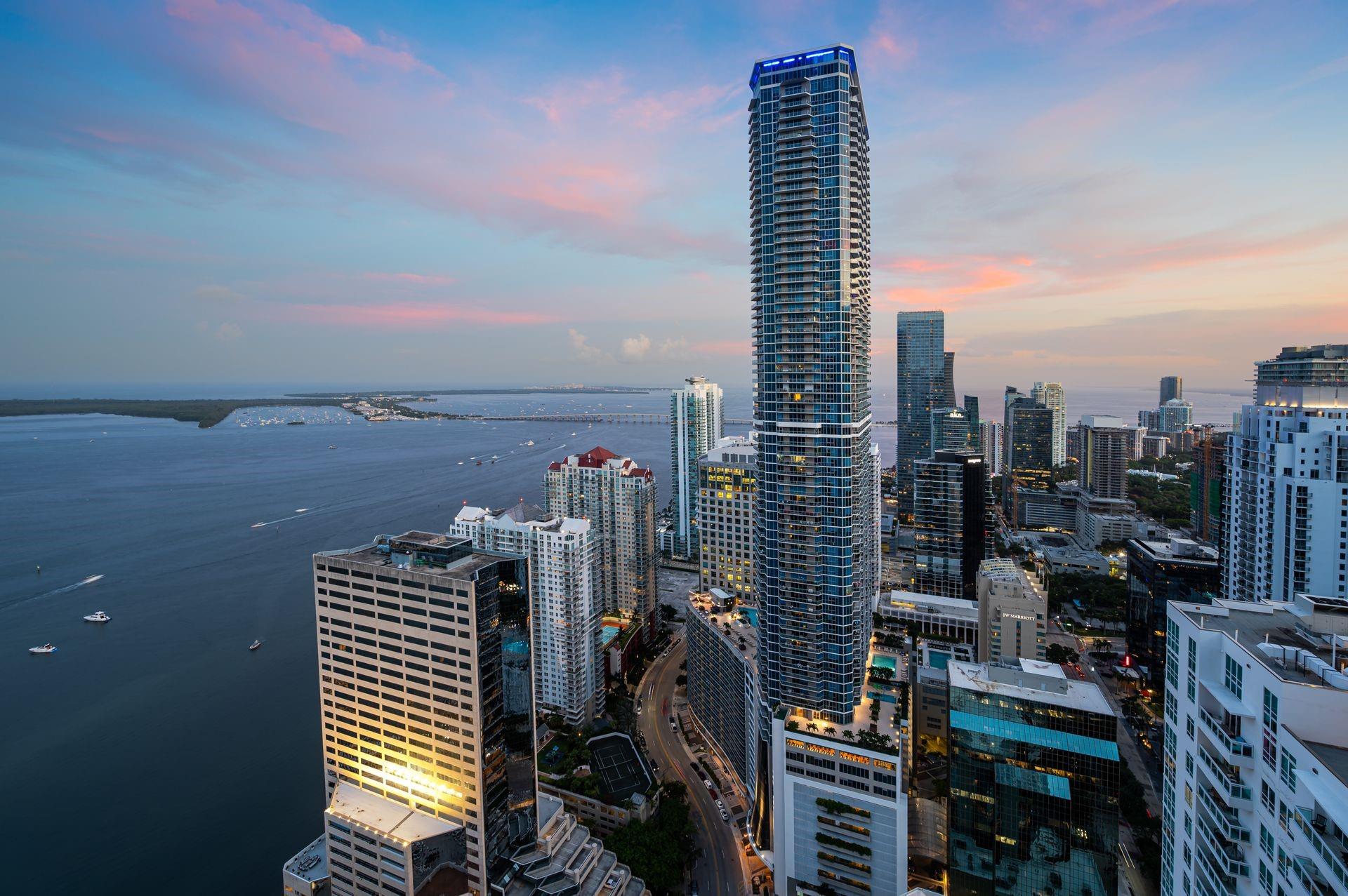 950 Brickell Bay Dr Unit 5205, Miami, Florida 33131