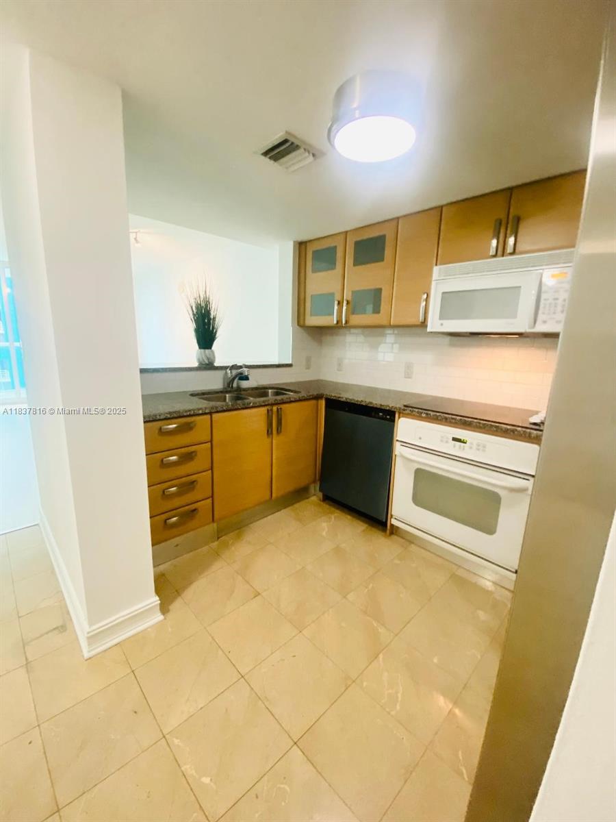2101 Brickell Ave #402, Miami FL 33129