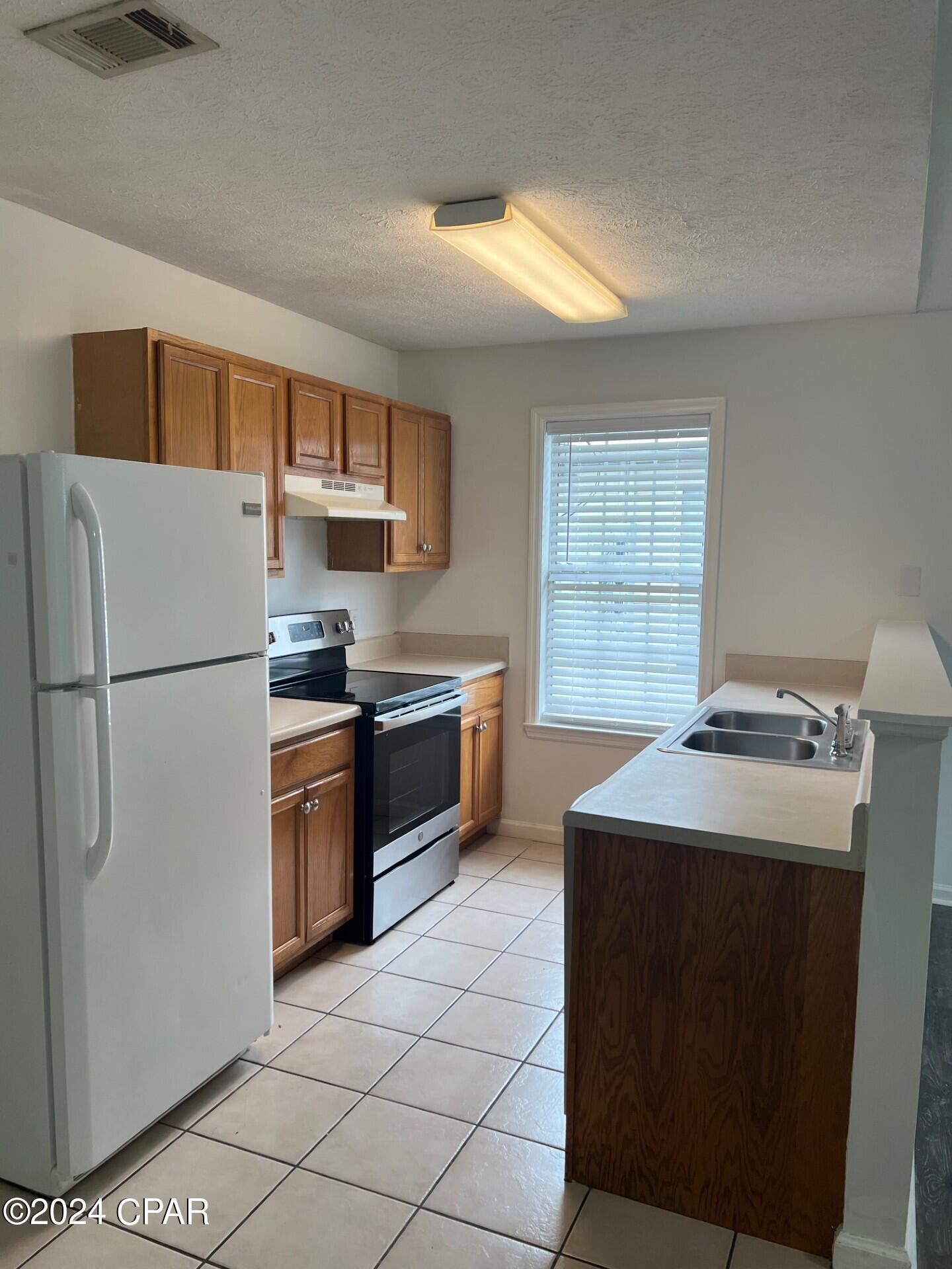 Image 4 For 9025 Houston Street