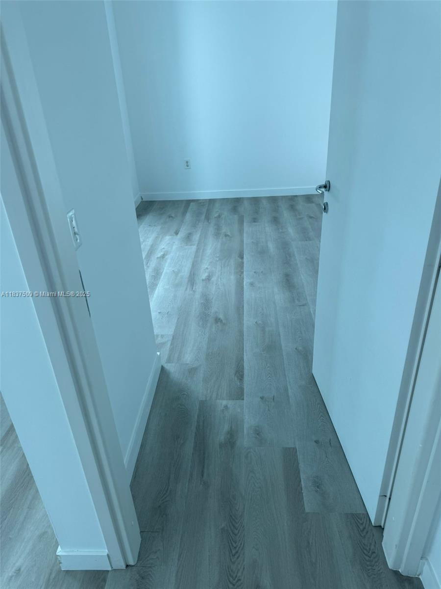 300 S Biscayne Blvd #T-1802, Miami FL 33131