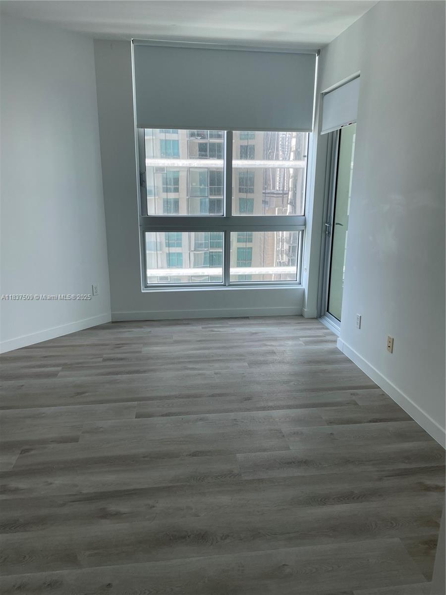 300 S Biscayne Blvd #T-1802, Miami FL 33131