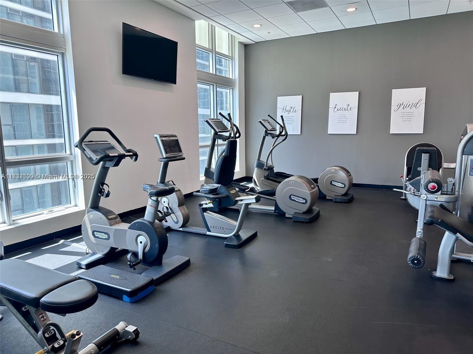 300 S Biscayne Blvd #T-1802, Miami FL 33131