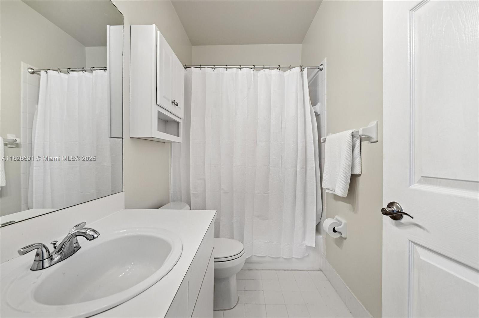 16111 Emerald Cove Rd, Weston, Florida image 23