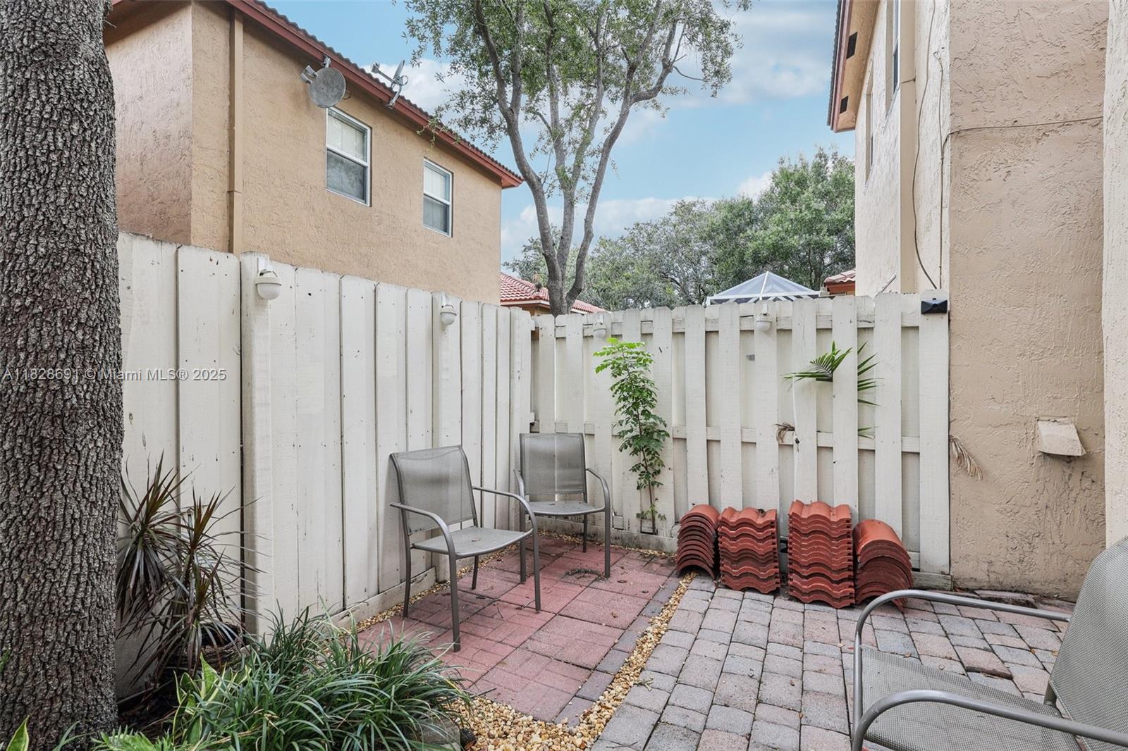 16111 Emerald Cove Rd, Weston, Florida image 27