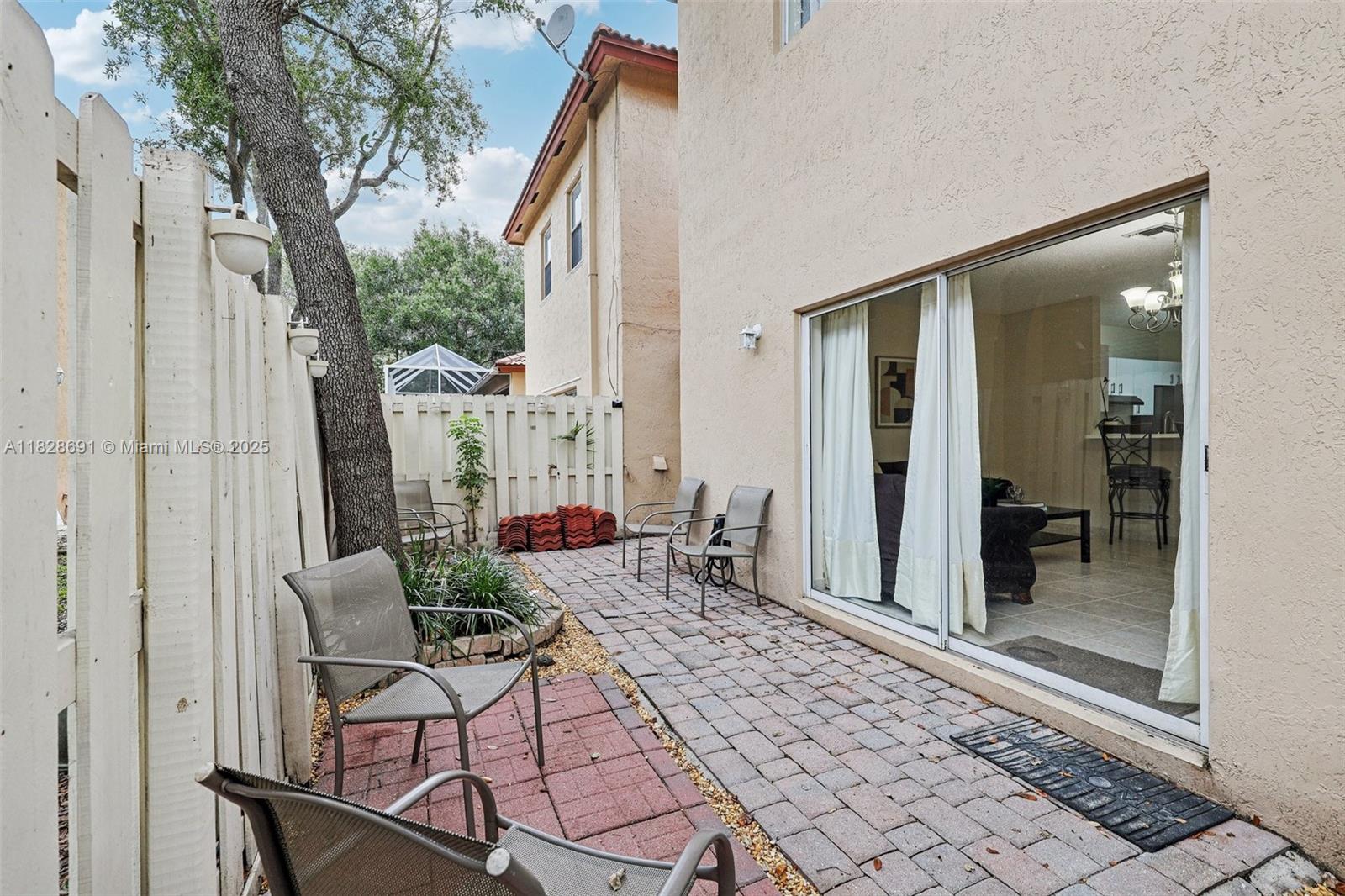 16111 Emerald Cove Rd, Weston, Florida image 28
