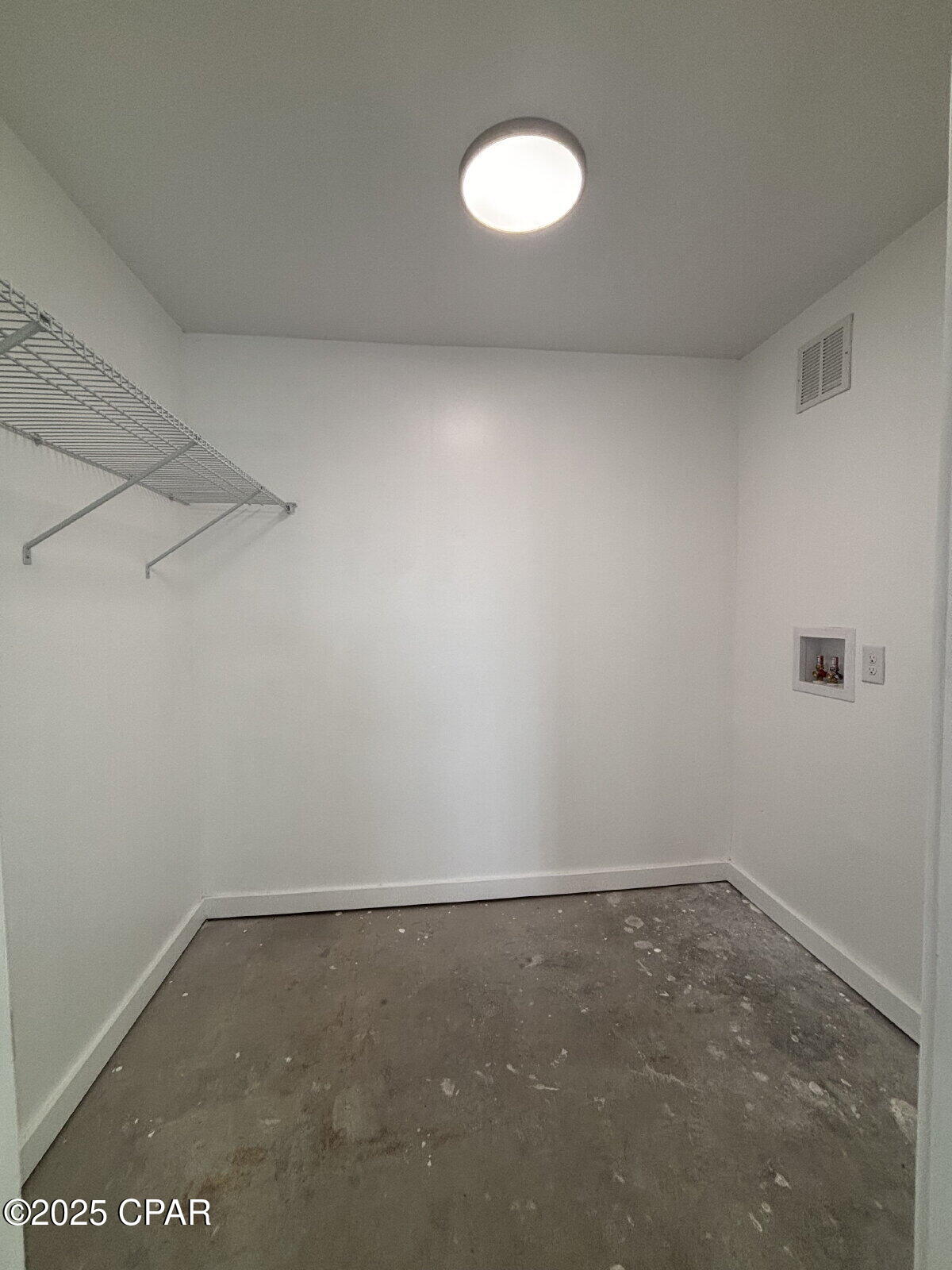 Image 5 For 715 17th Street 3