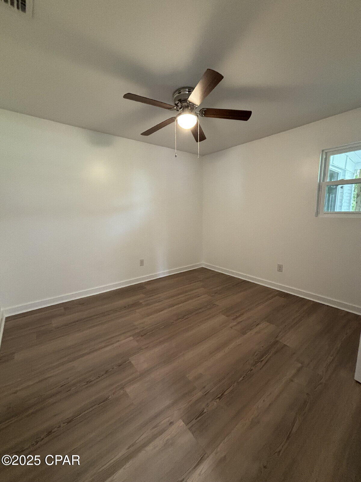 Image 6 For 715 17th Street 3