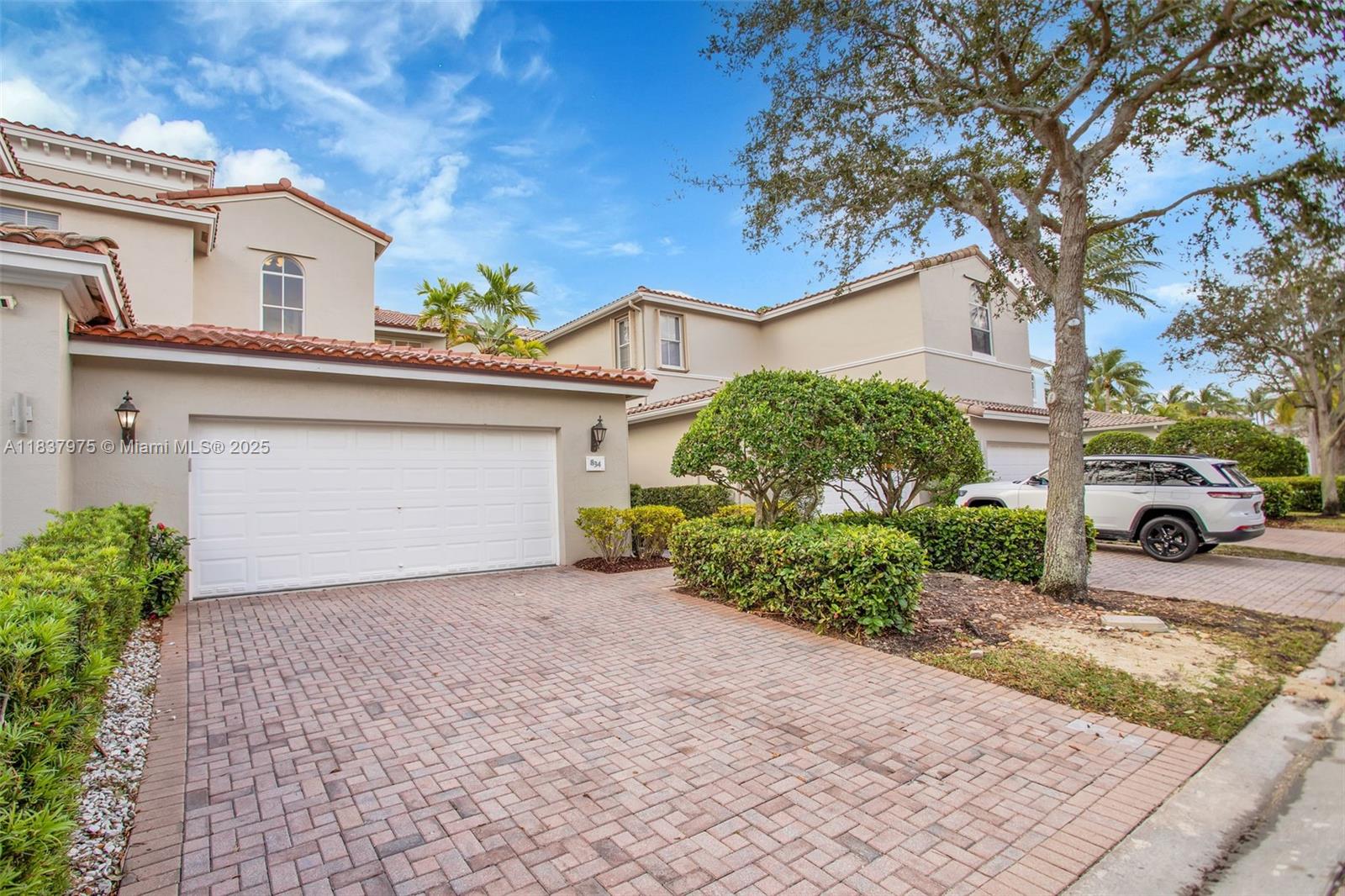 834 Spinnaker Dr E, Hollywood, Florida image 4