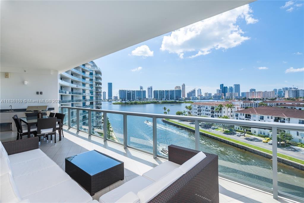 Apartamento en Venta en Aventura, FL