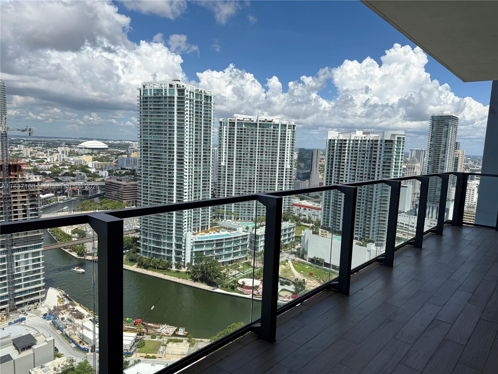 Apartamento en Alquiler en Miami, FL
