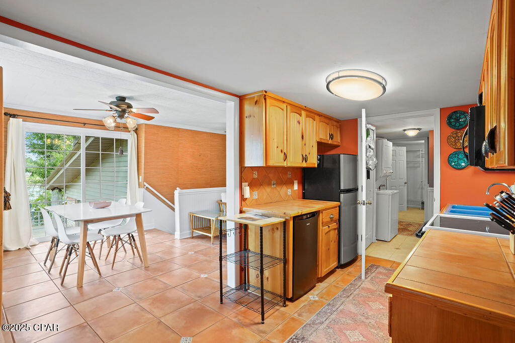 Image 4 For 2684 Lakeview Circle
