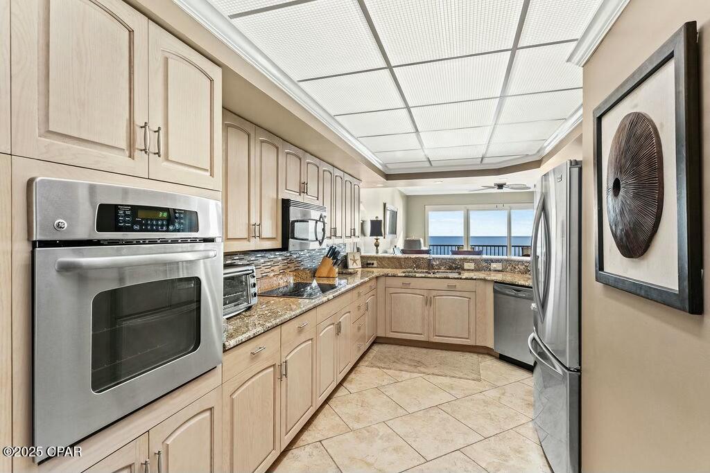 Image 10 For 6323 Thomas Drive 904b