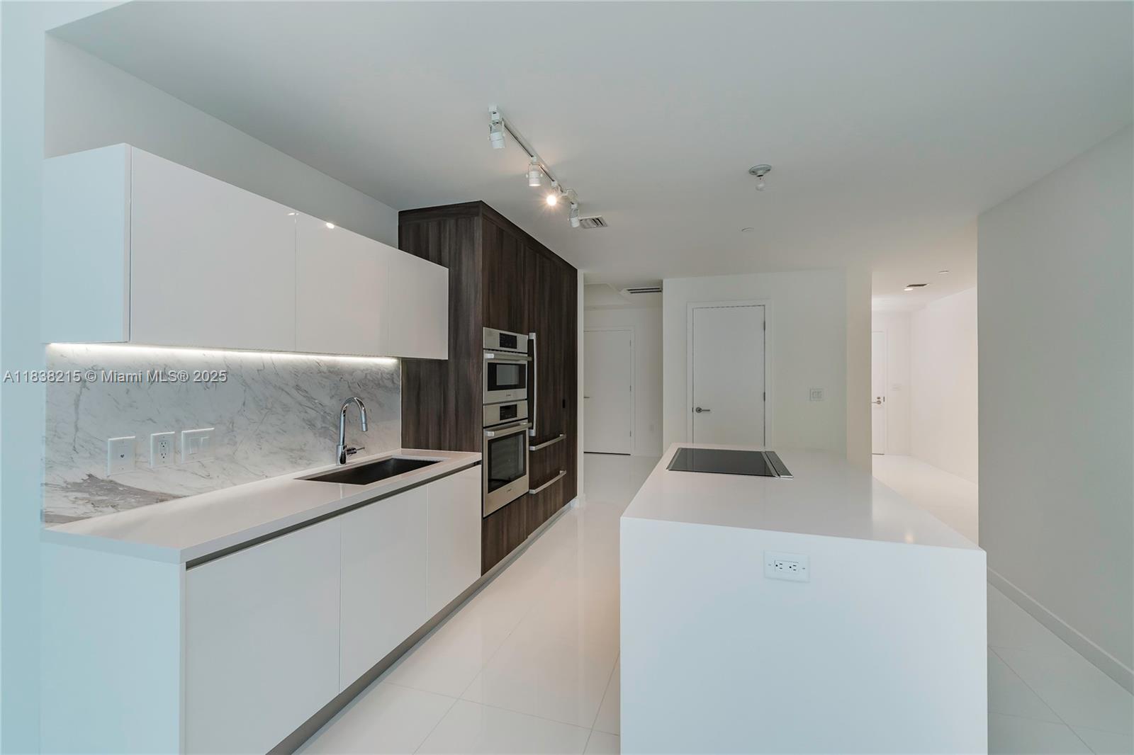 851 NE 1st Ave #2405, Miami FL 33132