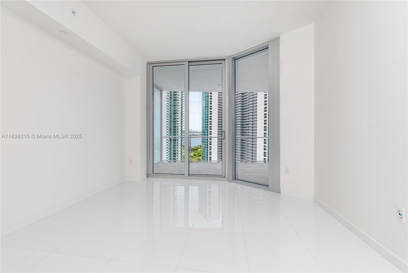 851 NE 1st Ave #2405, Miami FL 33132