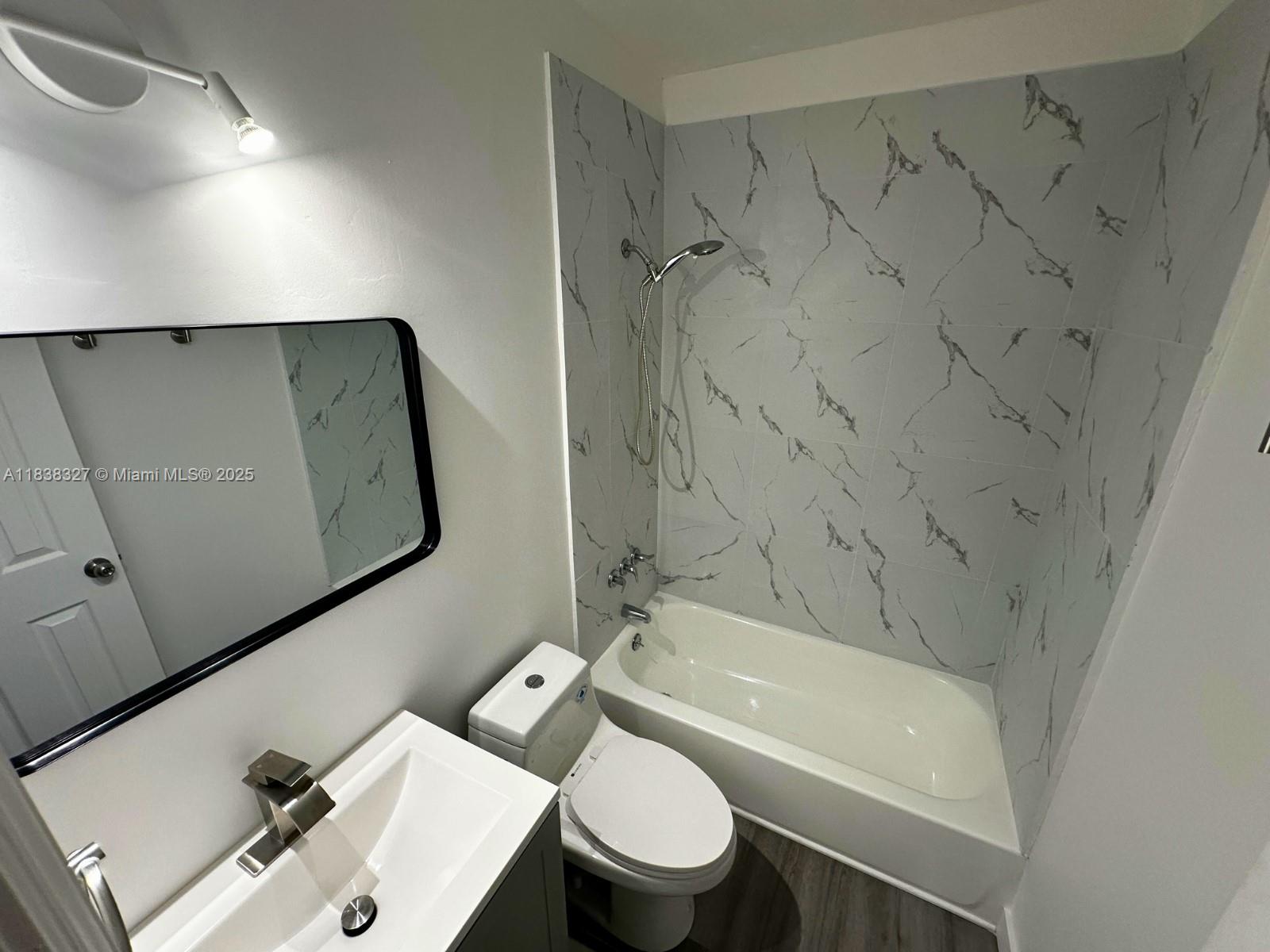 1645 NE 175th St, North Miami Beach, Florida image 10