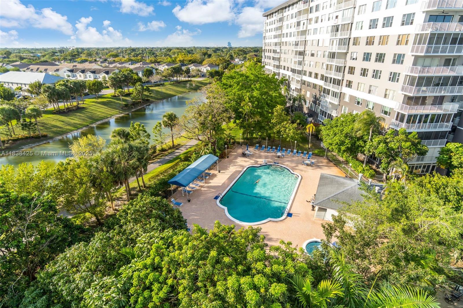 4001 Hillcrest Dr #812, Hollywood, Florida image 29