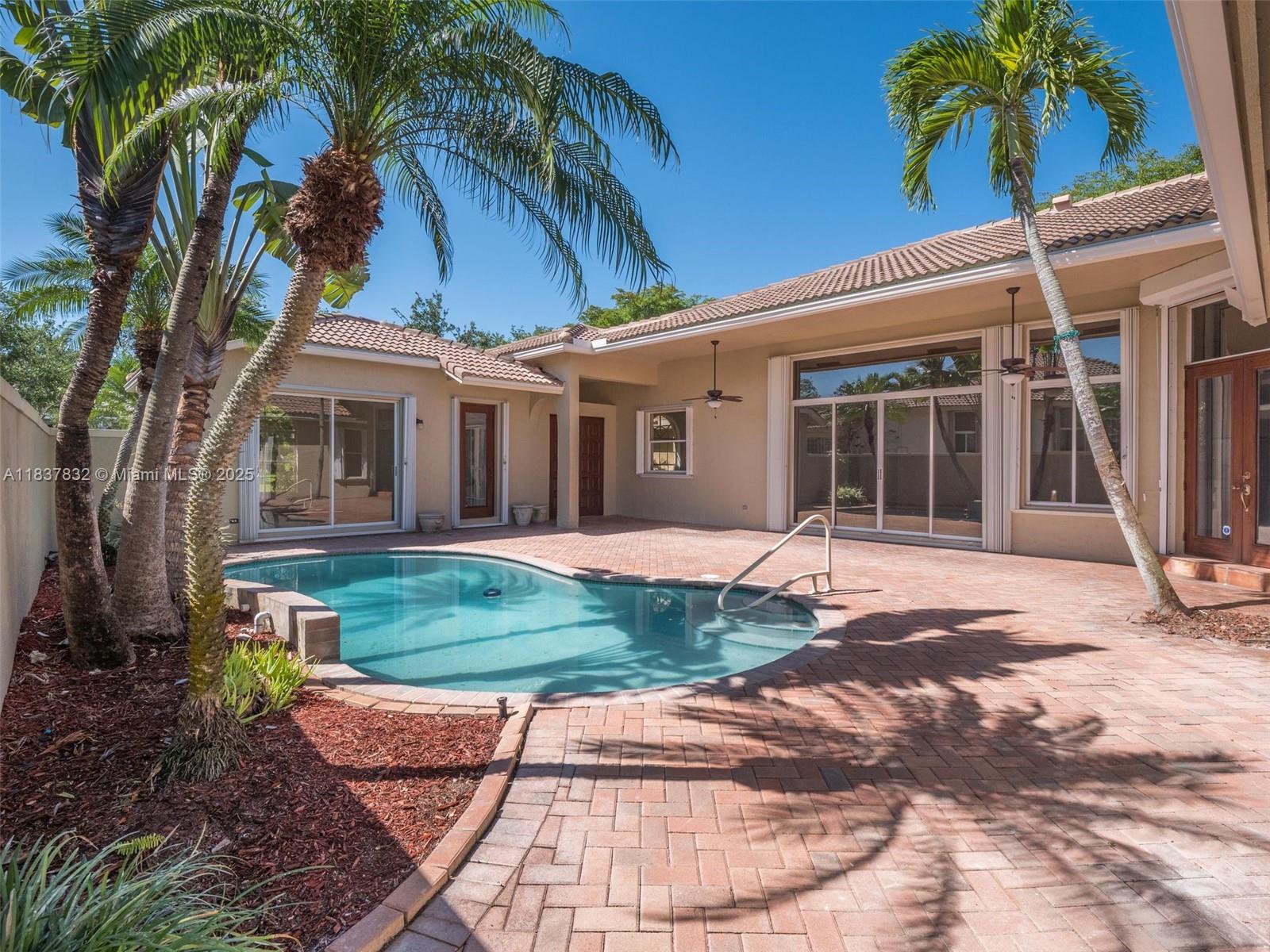 2664 Edgewater Dr, Weston, Florida image 21