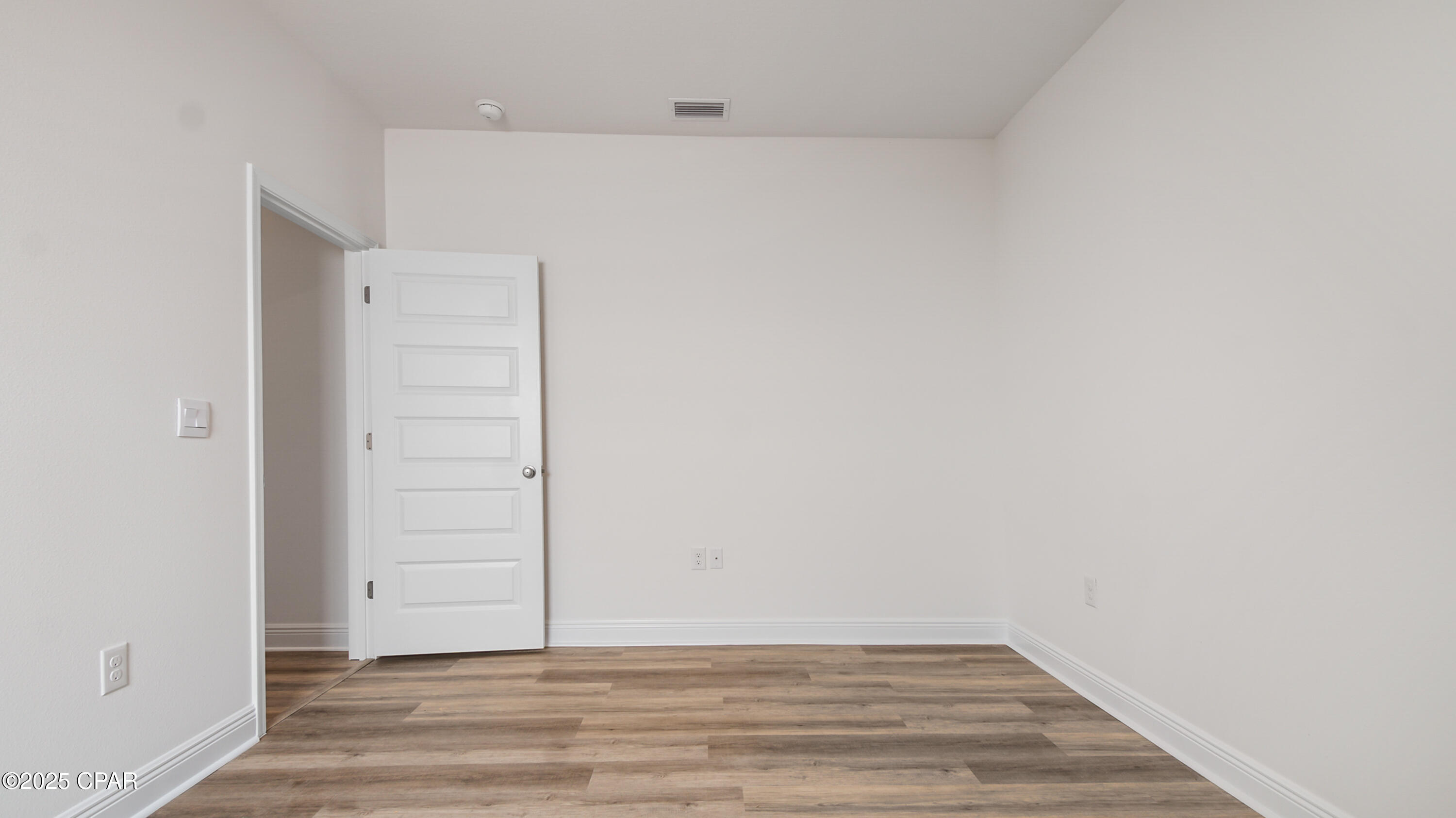 Image 11 For 663 Melrose Way