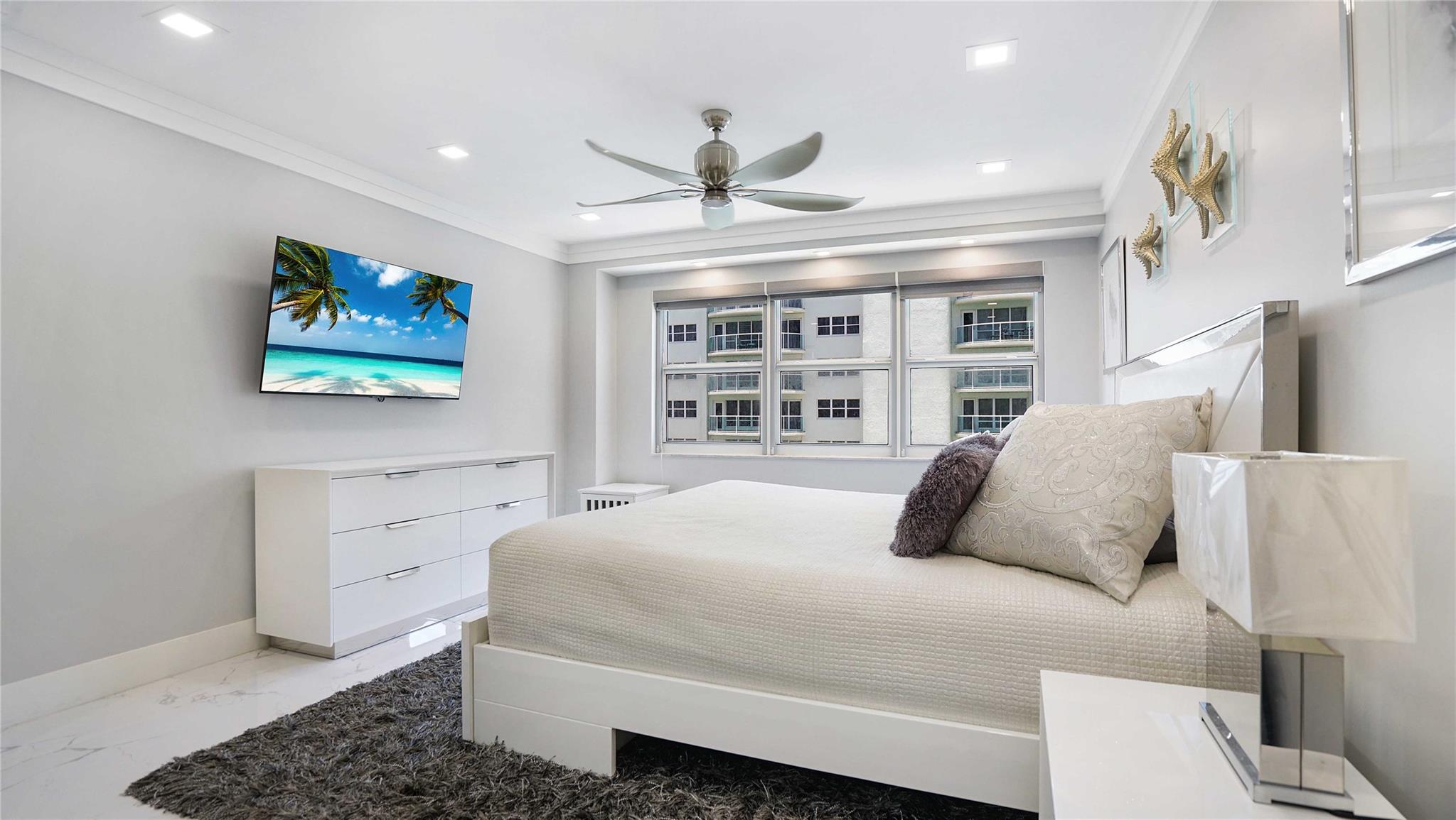 Photo 23 of home located at 3400 Galt Ocean Dr 1805S, Fort Lauderdale FL