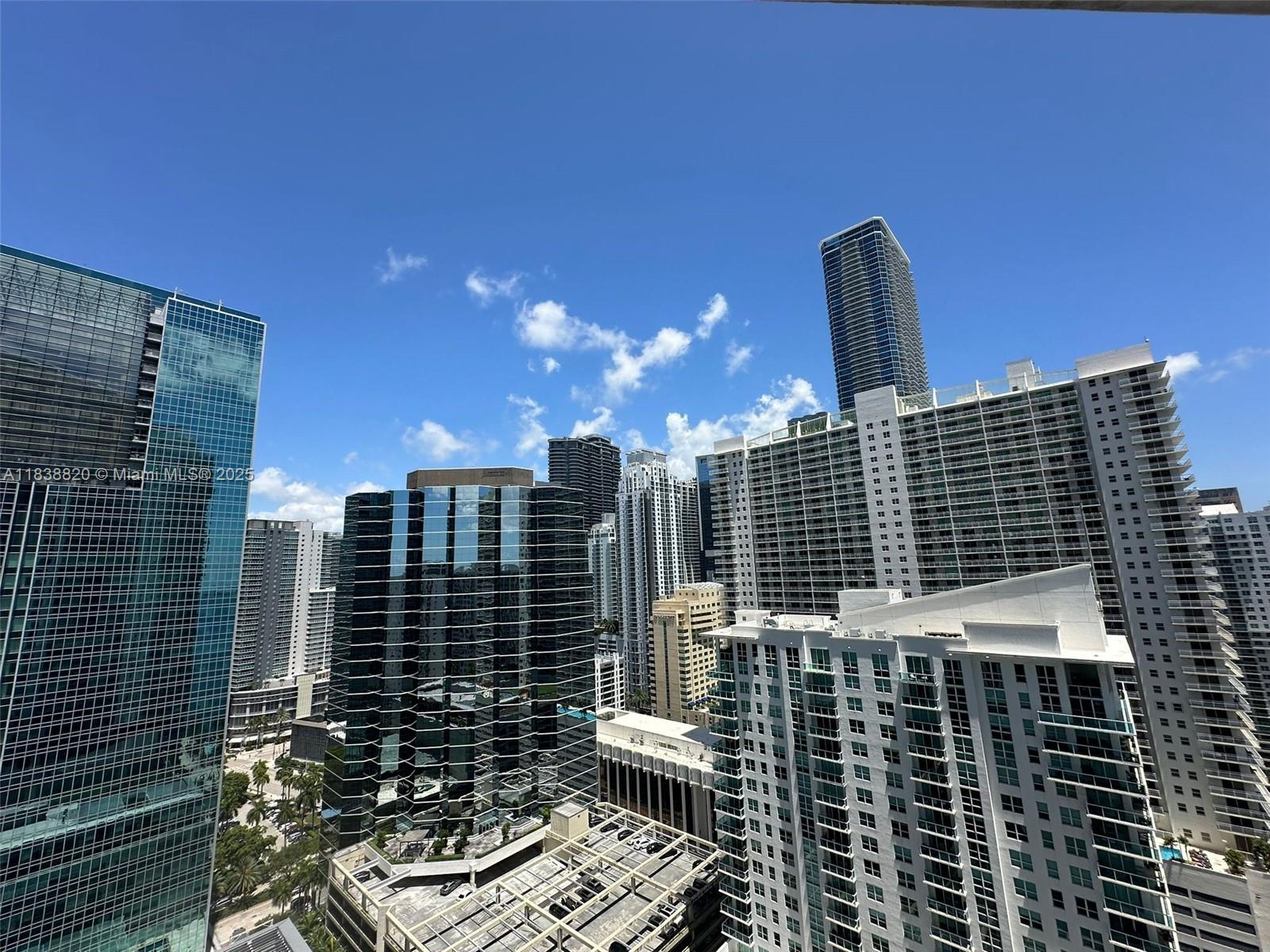1300 Brickell Bay Dr #2813, Miami FL 33131