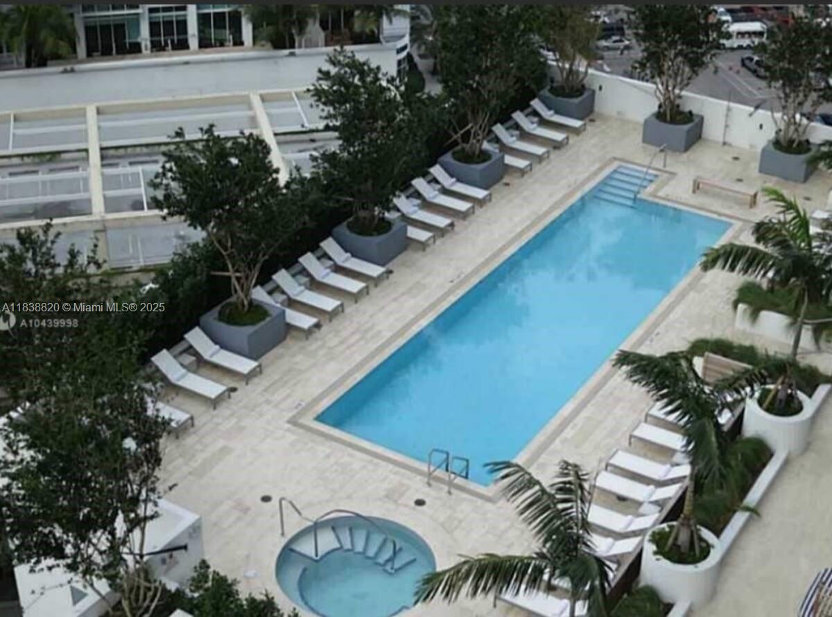 1300 Brickell Bay Dr #2813, Miami FL 33131