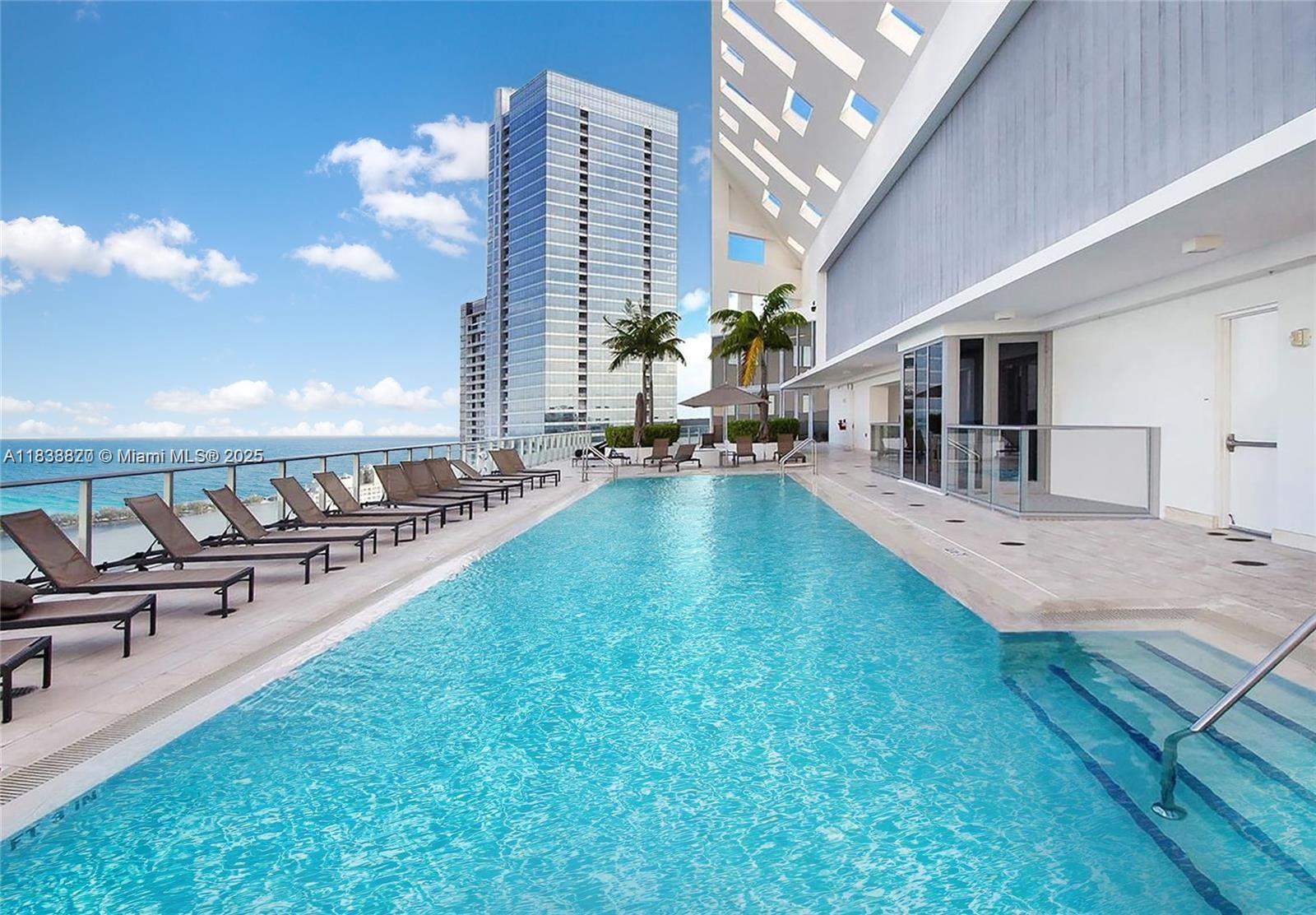 1300 Brickell Bay Dr #2813, Miami FL 33131