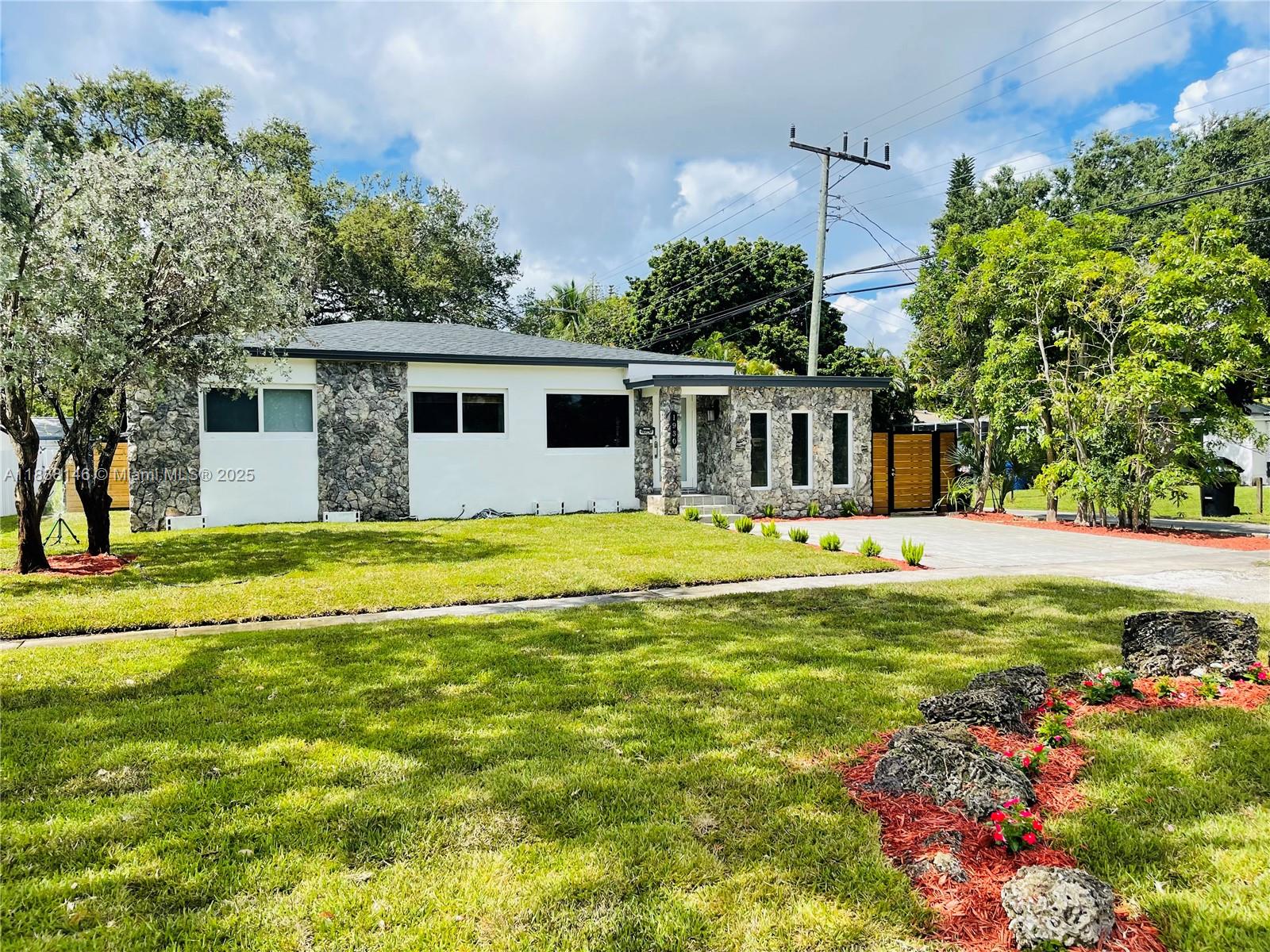 1930 NE 178th St, North Miami Beach, Florida image 1