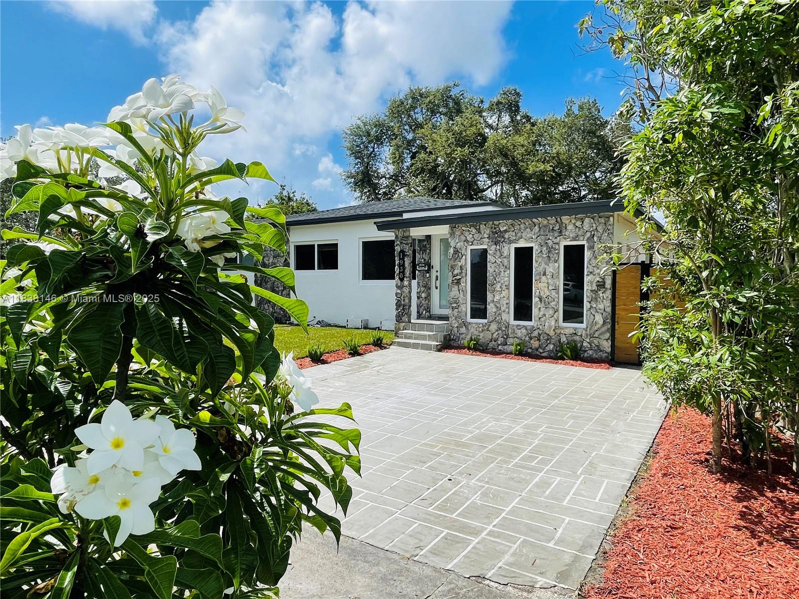 1930 NE 178th St, North Miami Beach, Florida image 2