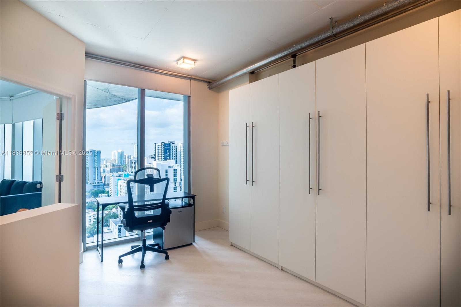 690 SW 1st Ct #2527, Miami FL 33130