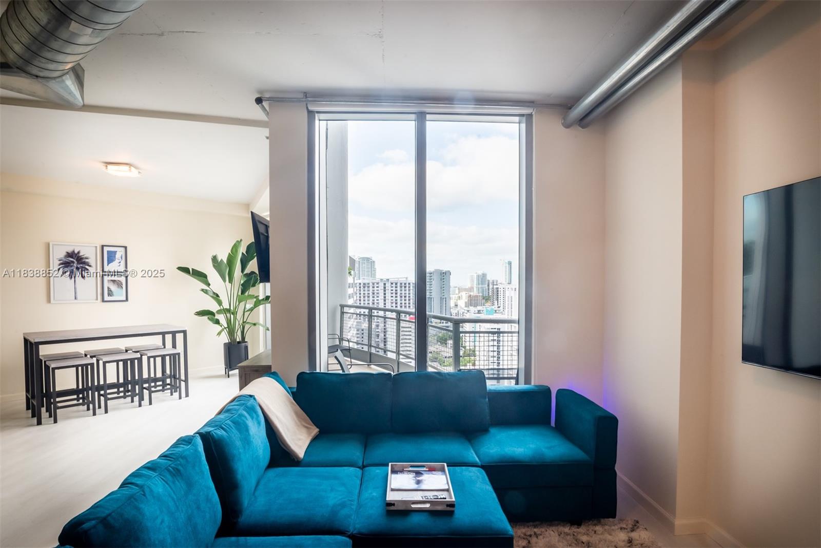 690 SW 1st Ct #2527, Miami FL 33130