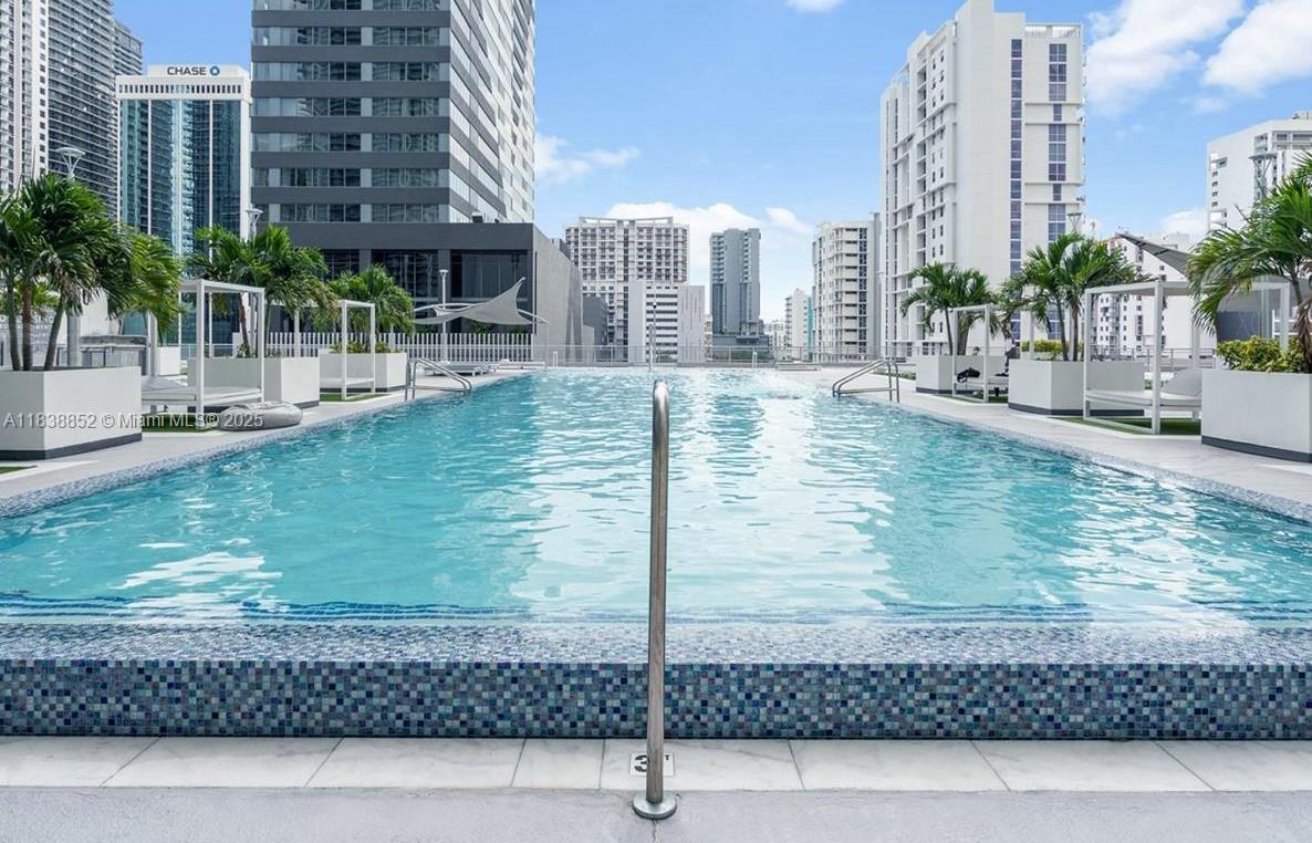 690 SW 1st Ct #2527, Miami FL 33130
