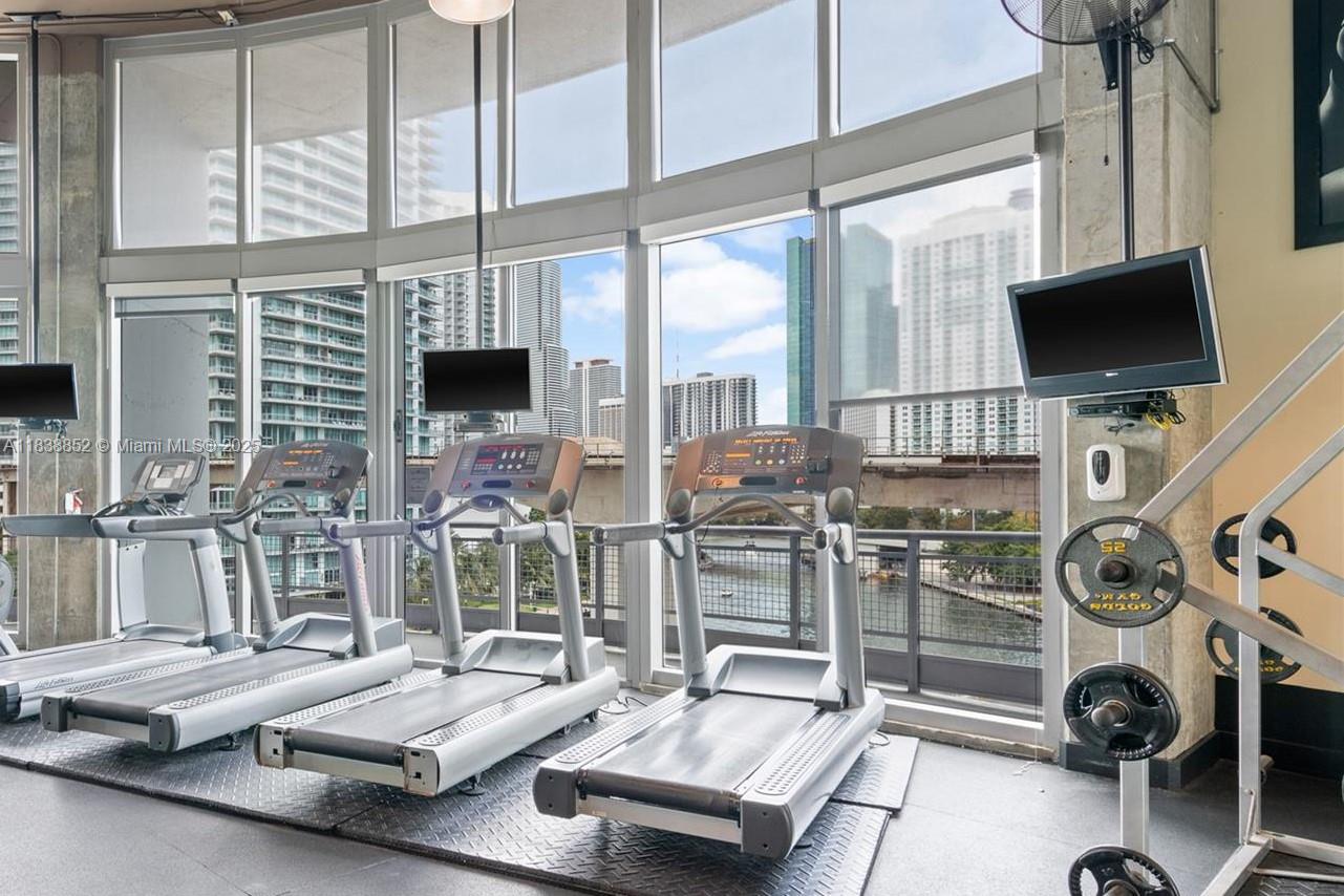 690 SW 1st Ct #2527, Miami FL 33130