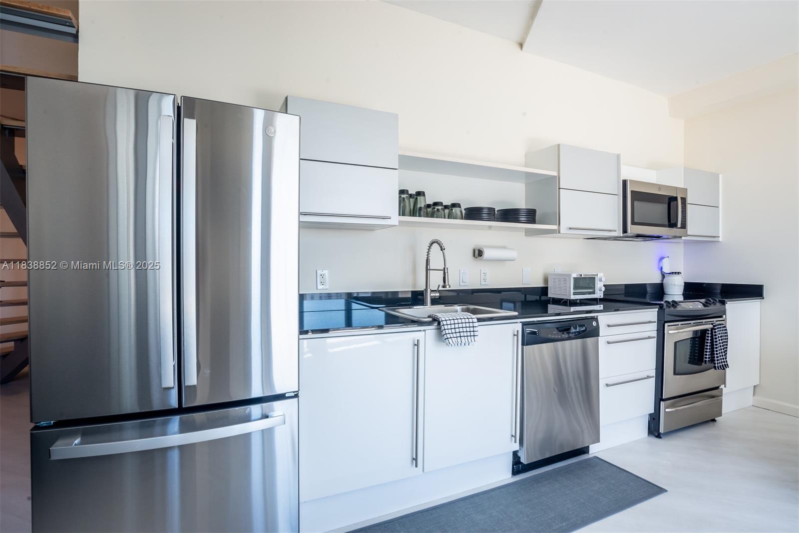 690 SW 1st Ct #2527, Miami FL 33130