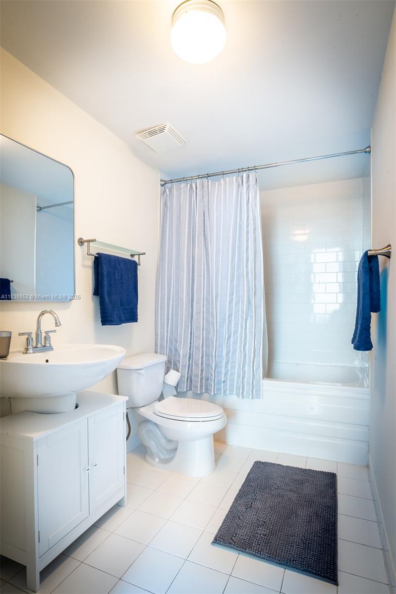 690 SW 1st Ct #2527, Miami FL 33130