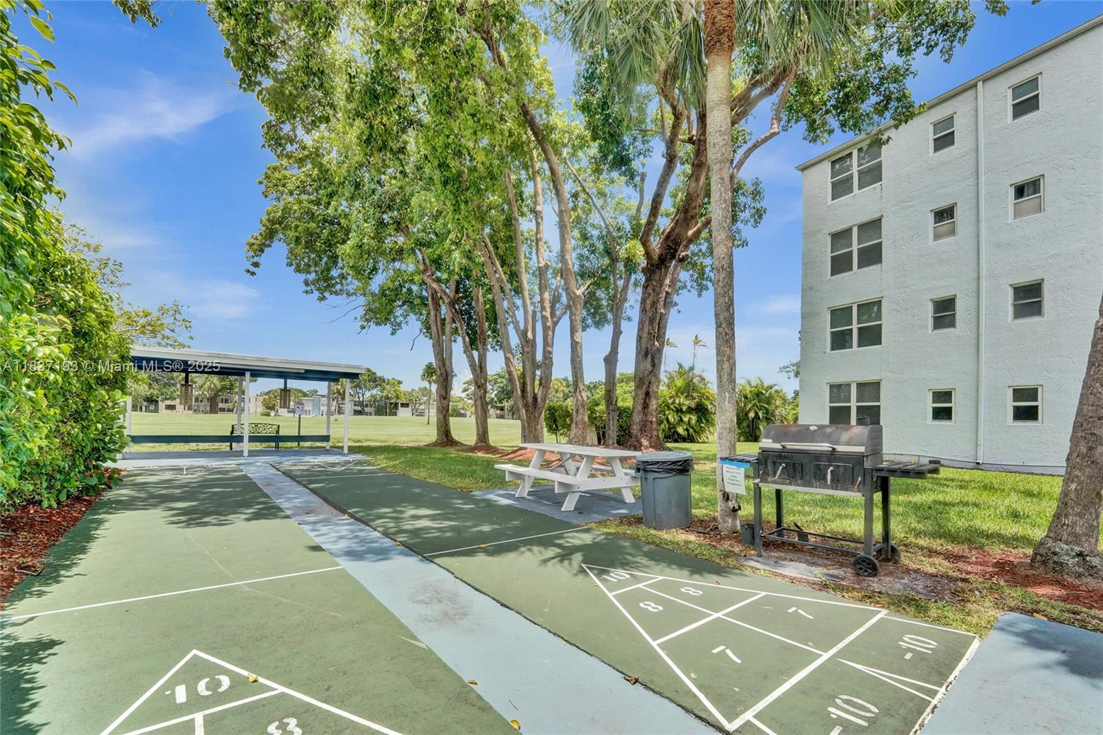 7684 NW 18th St #202, Margate, Florida image 21
