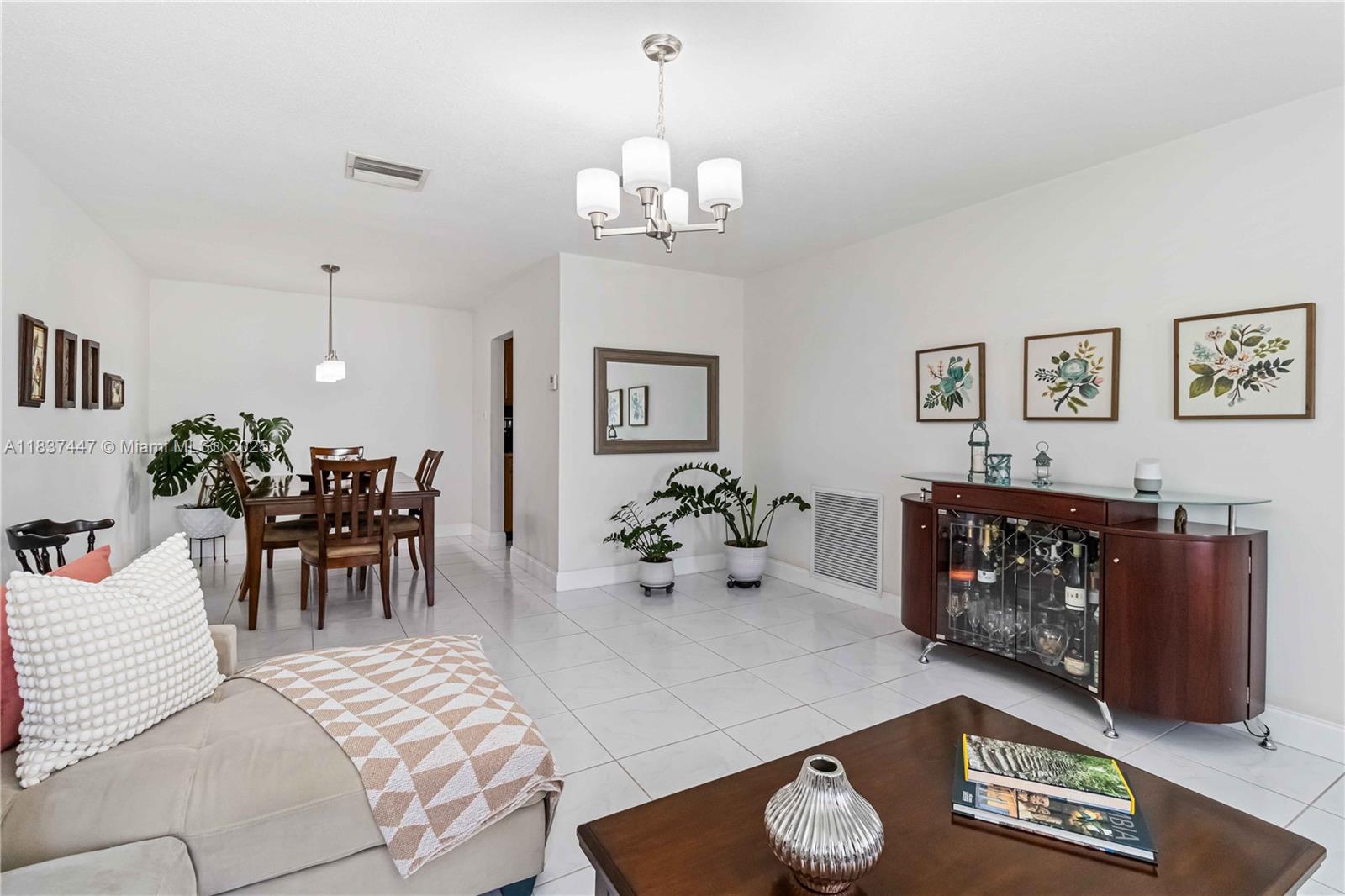 5723 NW 86th Ave, Tamarac, Florida image 9