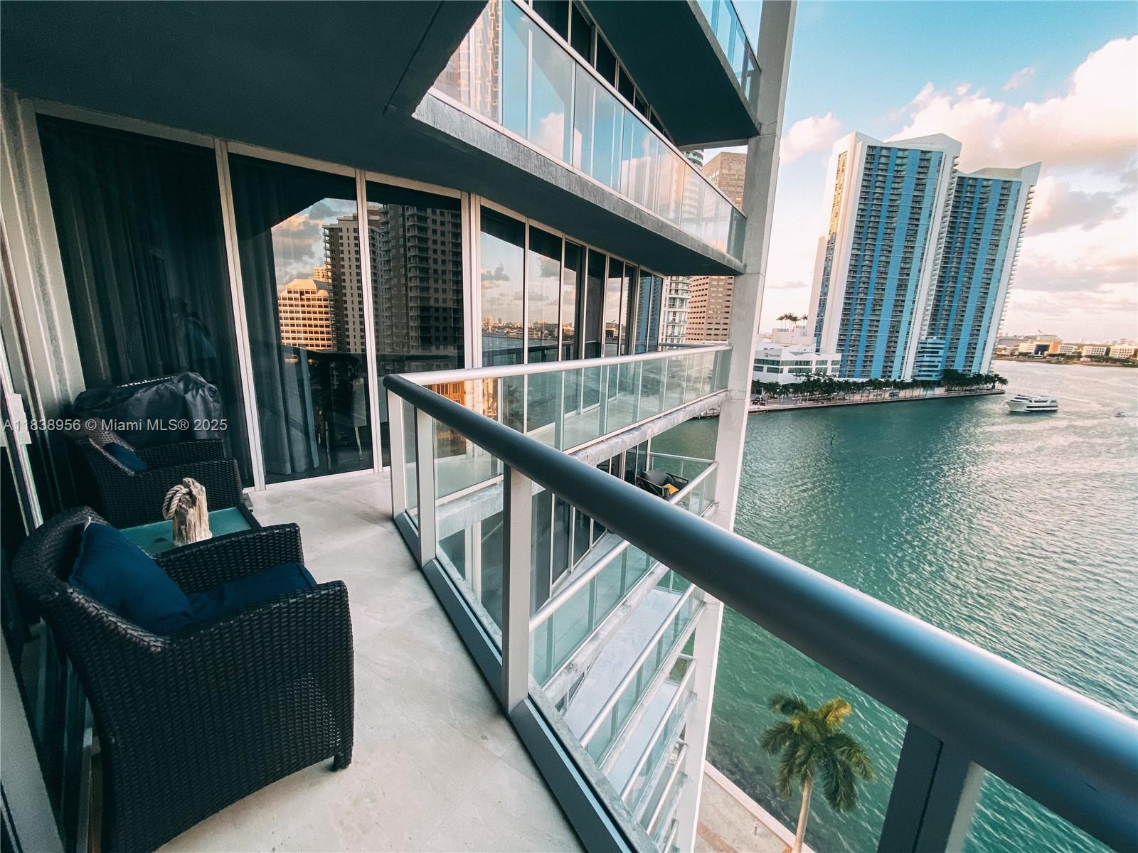 Condo for Sale in Miami, FL