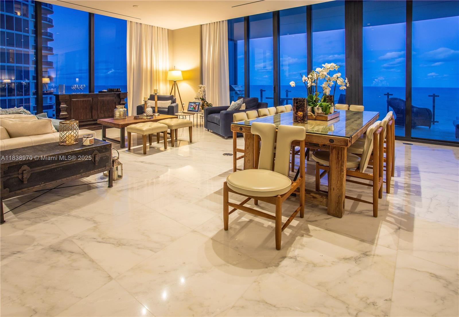 Apartamento para Alugar em Sunny Isles Beach, FL