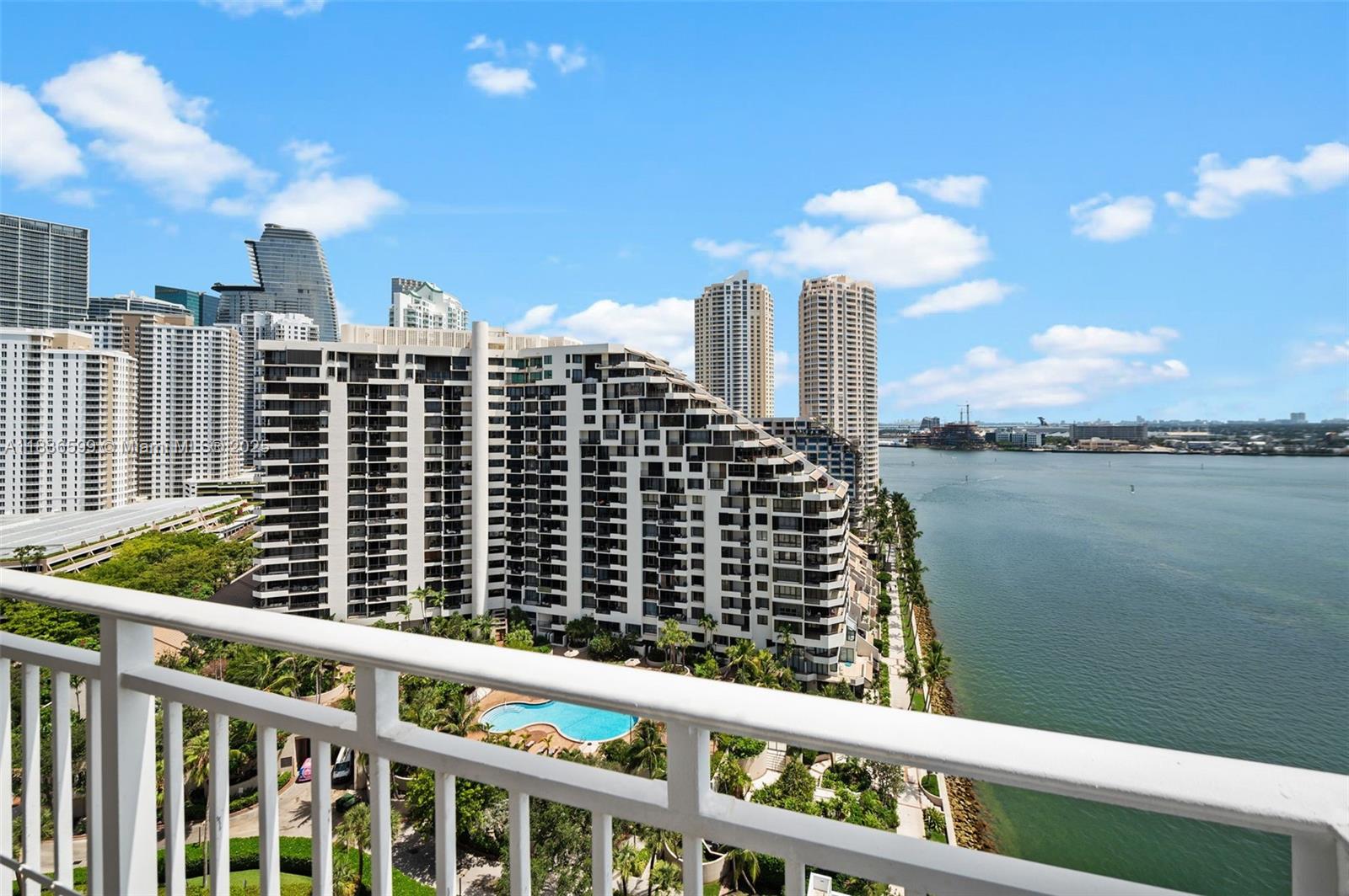 770 Claughton Island Dr #1915, Miami FL 33131