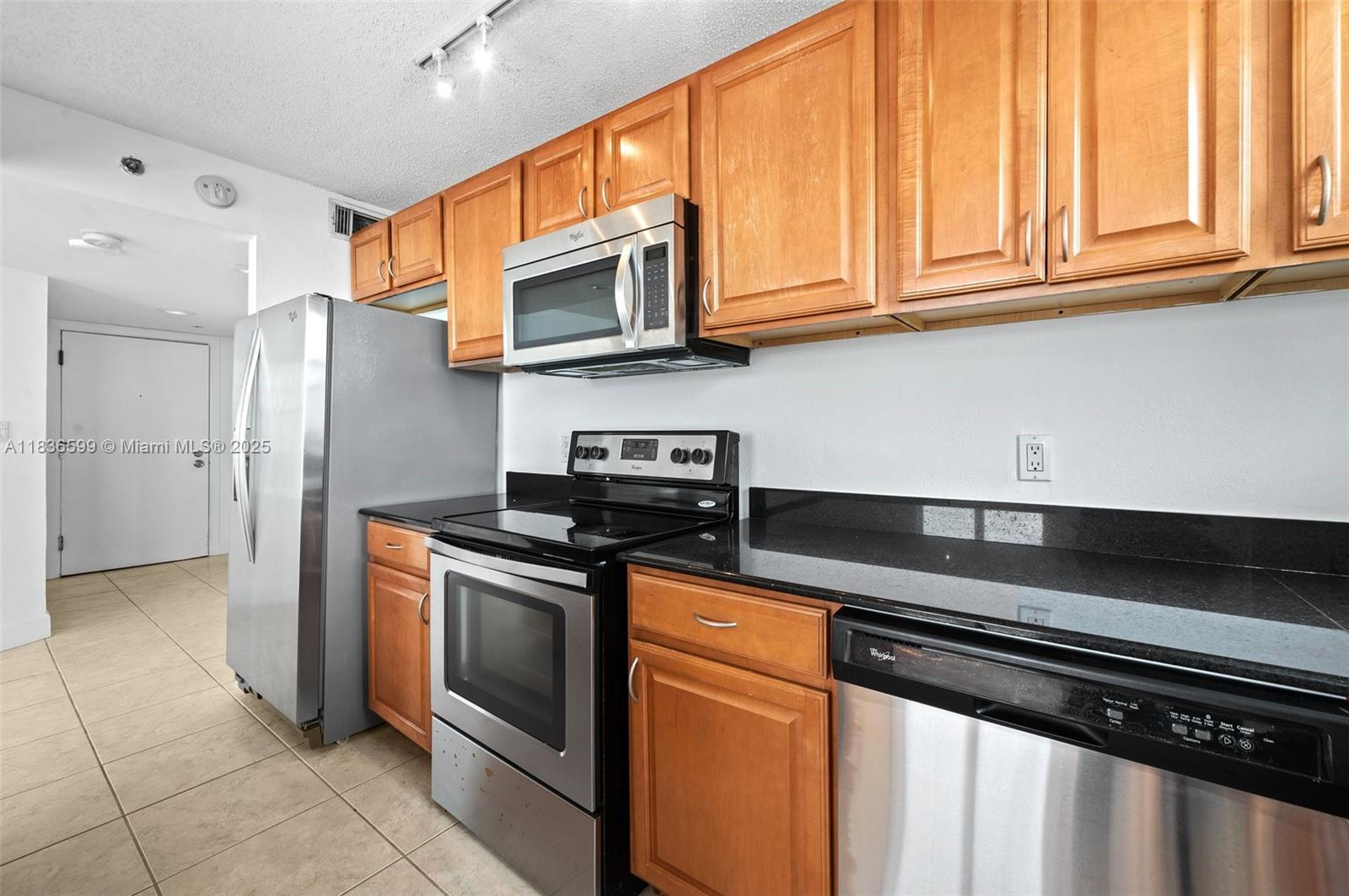 770 Claughton Island Dr #1915, Miami FL 33131