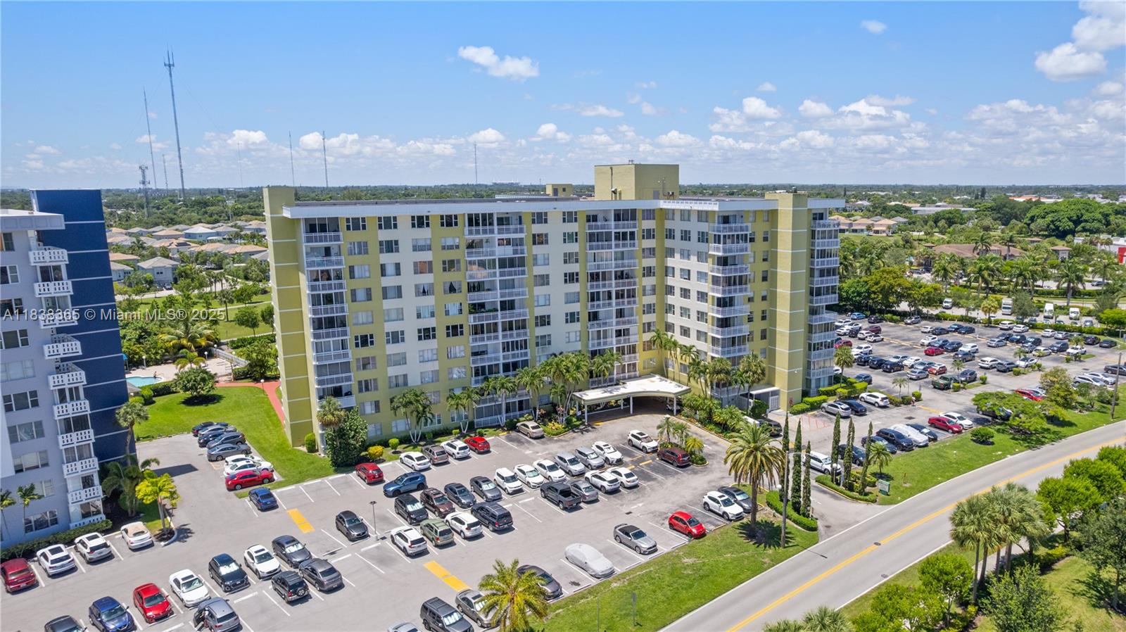 4400 Hillcrest Dr #314B, Hollywood, Florida image 2