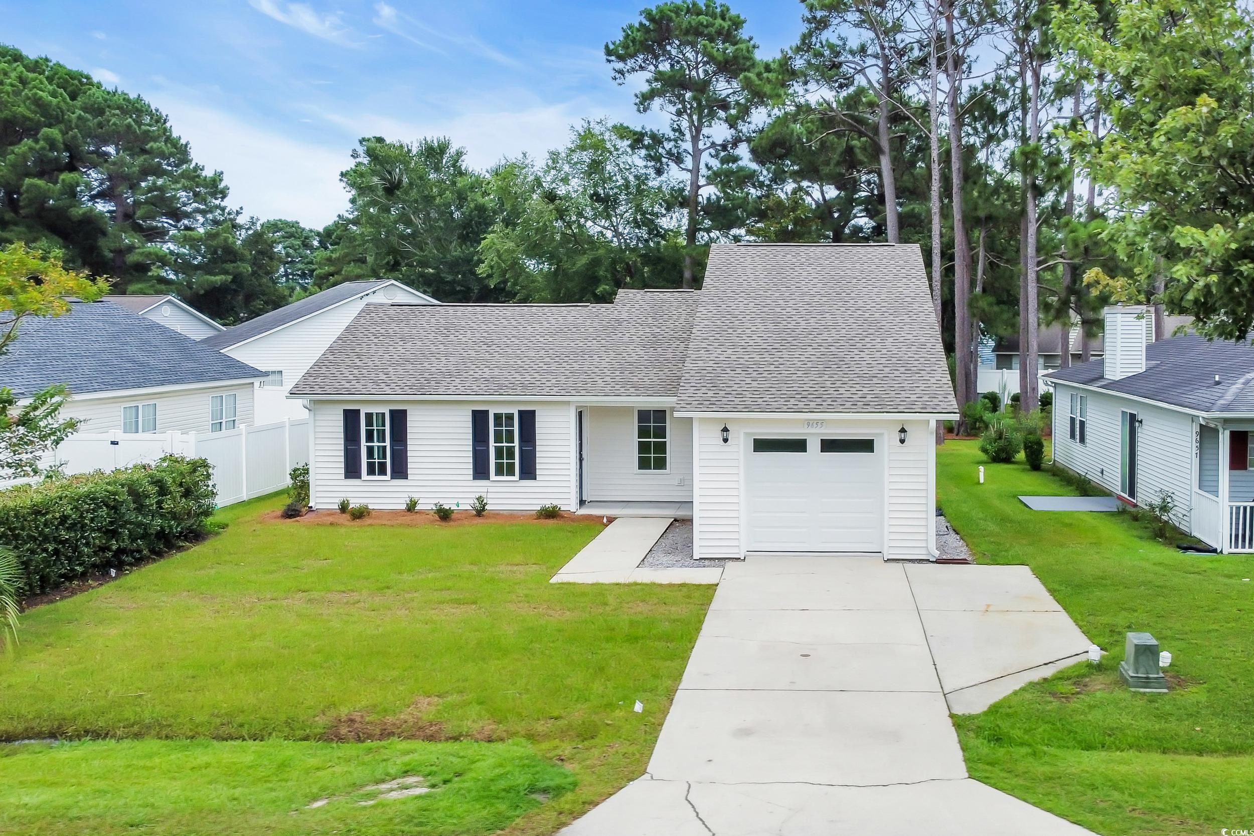 9655 Kings Grant Dr. Murrells Inlet, SC 29576