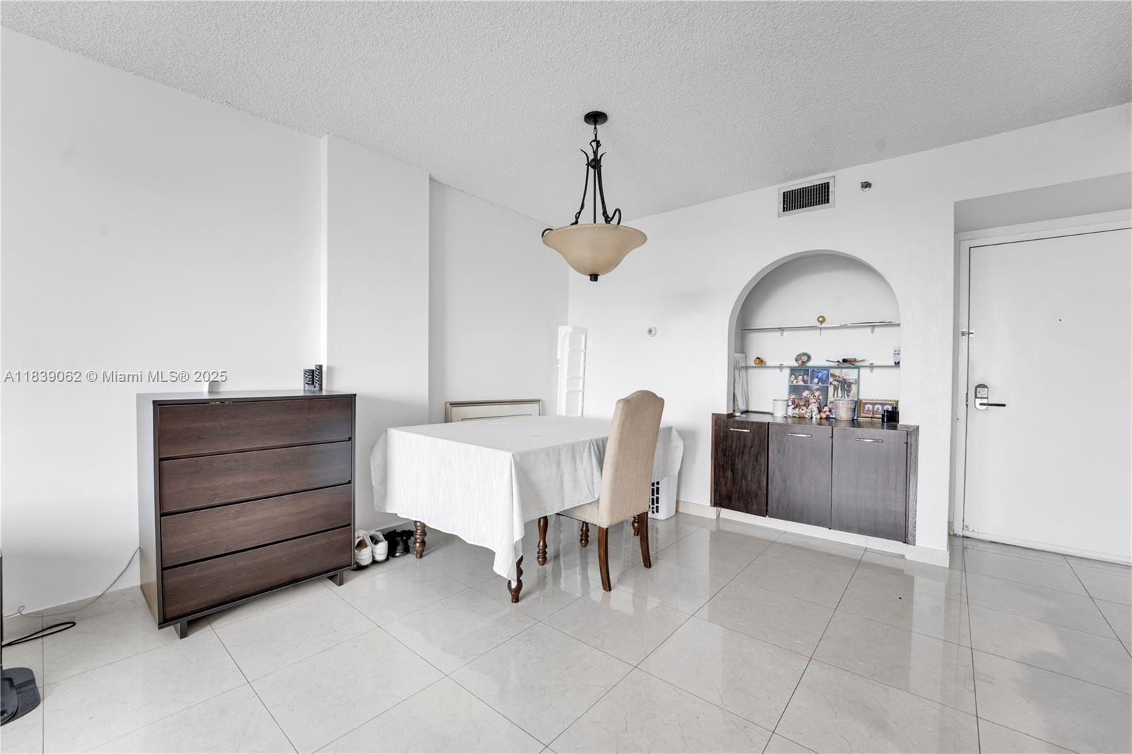 919 Hillcrest Dr #704, Hollywood, Florida image 9