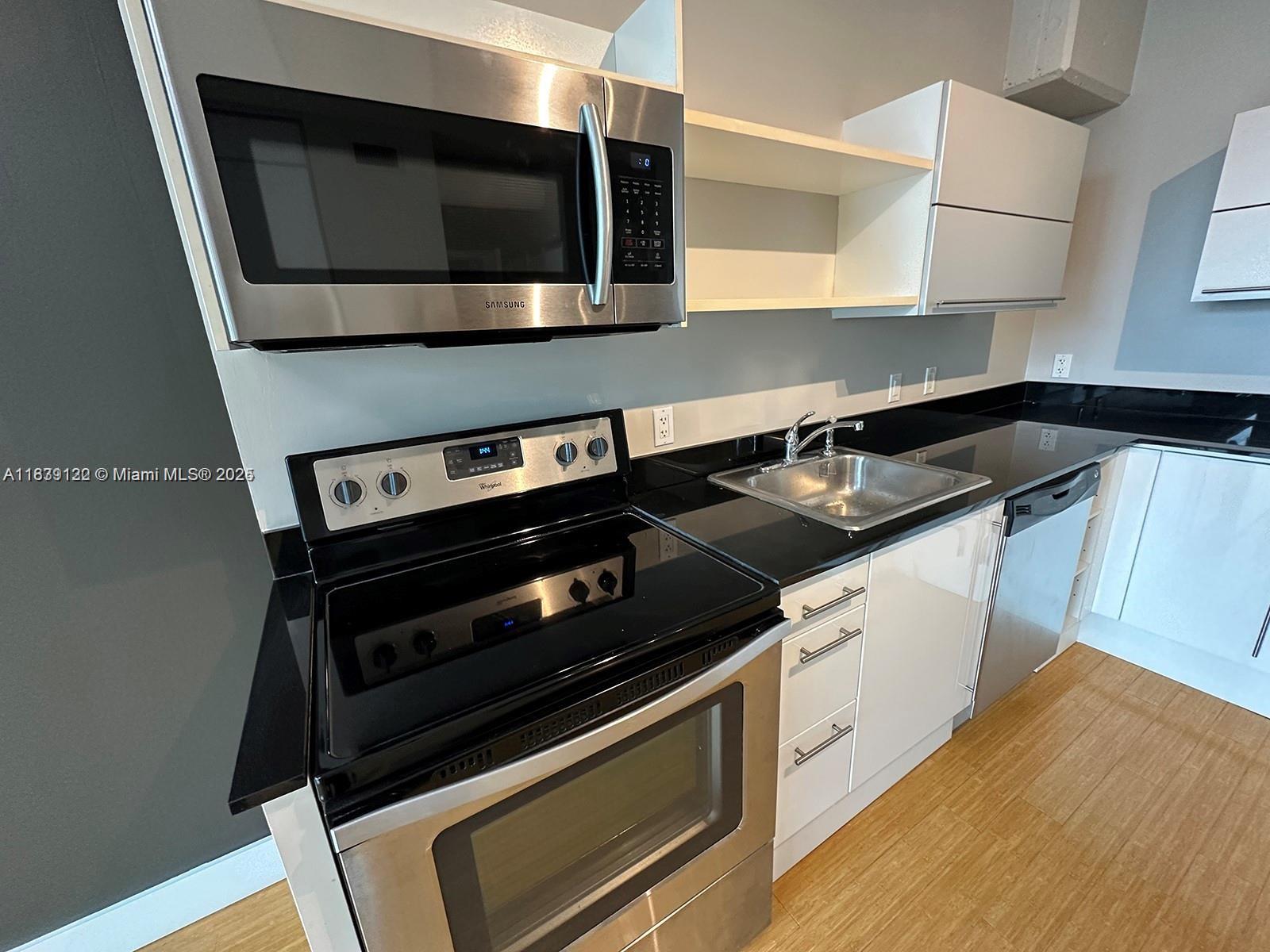 690 SW 1st Ct #1221, Miami FL 33130