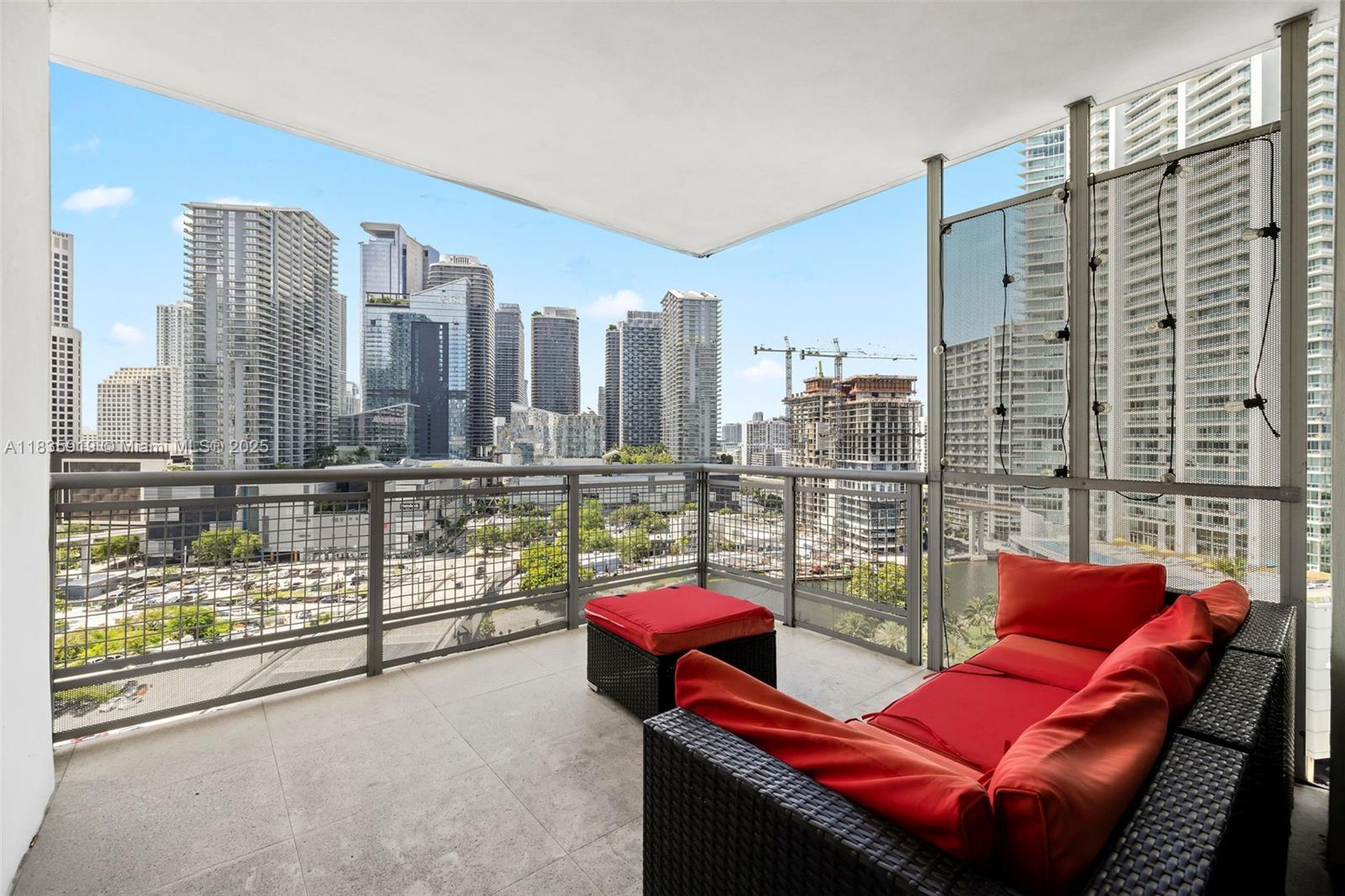 350 S Miami Ave #1804, Miami FL 33130
