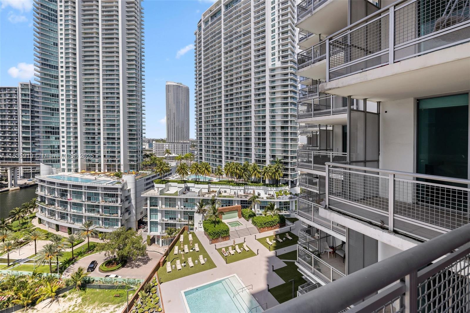350 S Miami Ave #1804, Miami FL 33130