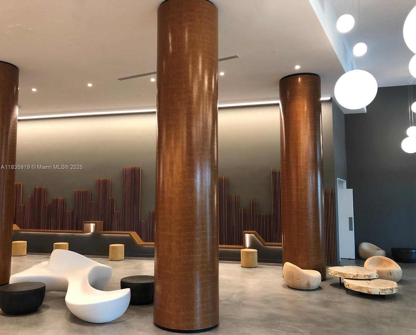 350 S Miami Ave #1804, Miami FL 33130