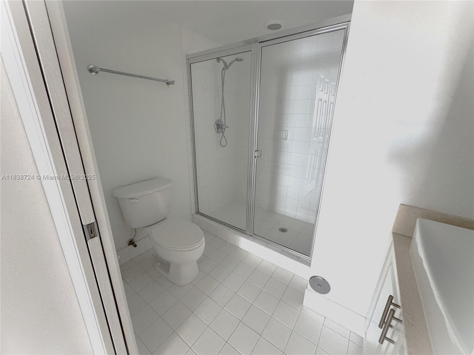 1155 Brickell Bay Dr #2508, Miami FL 33131